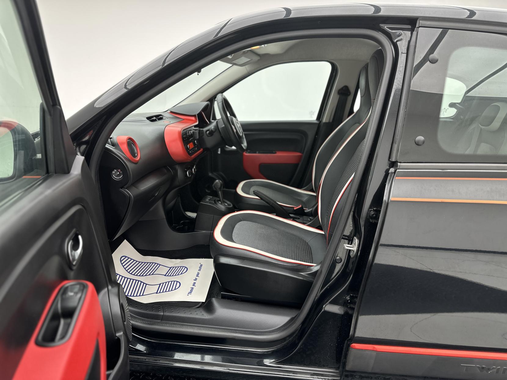 Renault Twingo 0.9 TCe Dynamique S Hatchback 5dr Petrol EDC Euro 6 (90 ps)