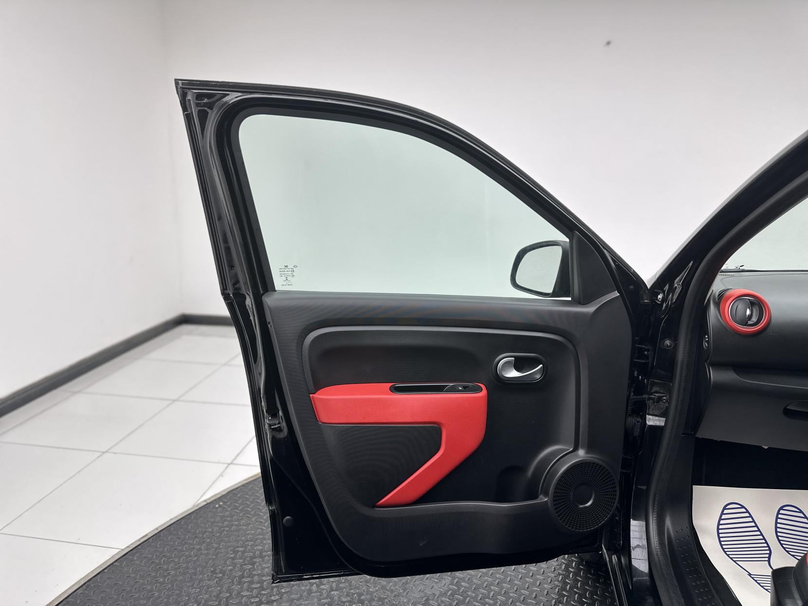 Renault Twingo 0.9 TCe Dynamique S Hatchback 5dr Petrol EDC Euro 6 (90 ps)