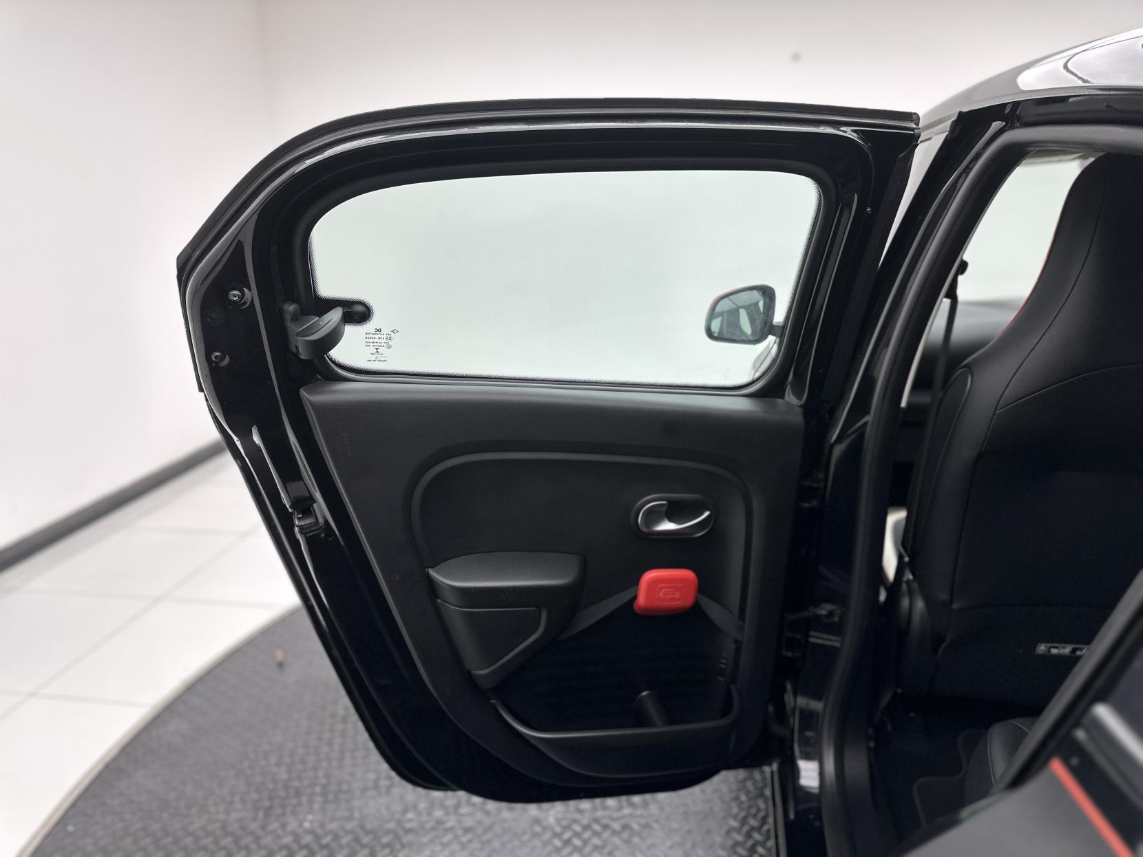 Renault Twingo 0.9 TCe Dynamique S Hatchback 5dr Petrol EDC Euro 6 (90 ps)