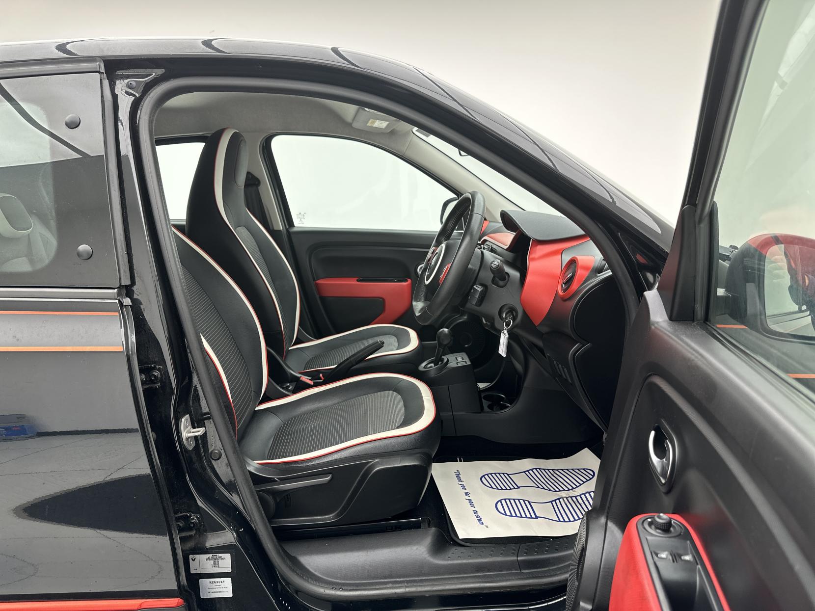 Renault Twingo 0.9 TCe Dynamique S Hatchback 5dr Petrol EDC Euro 6 (90 ps)