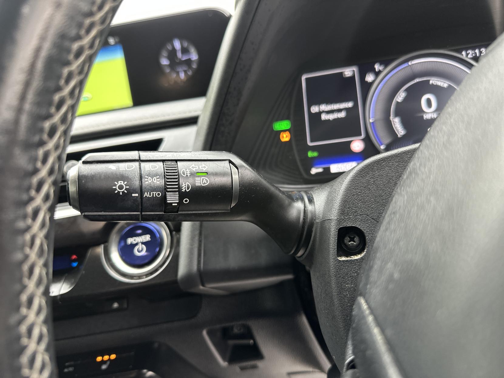 Lexus UX 2.0 250h SUV 5dr Petrol Hybrid E-CVT Euro 6 (s/s) (184 ps)