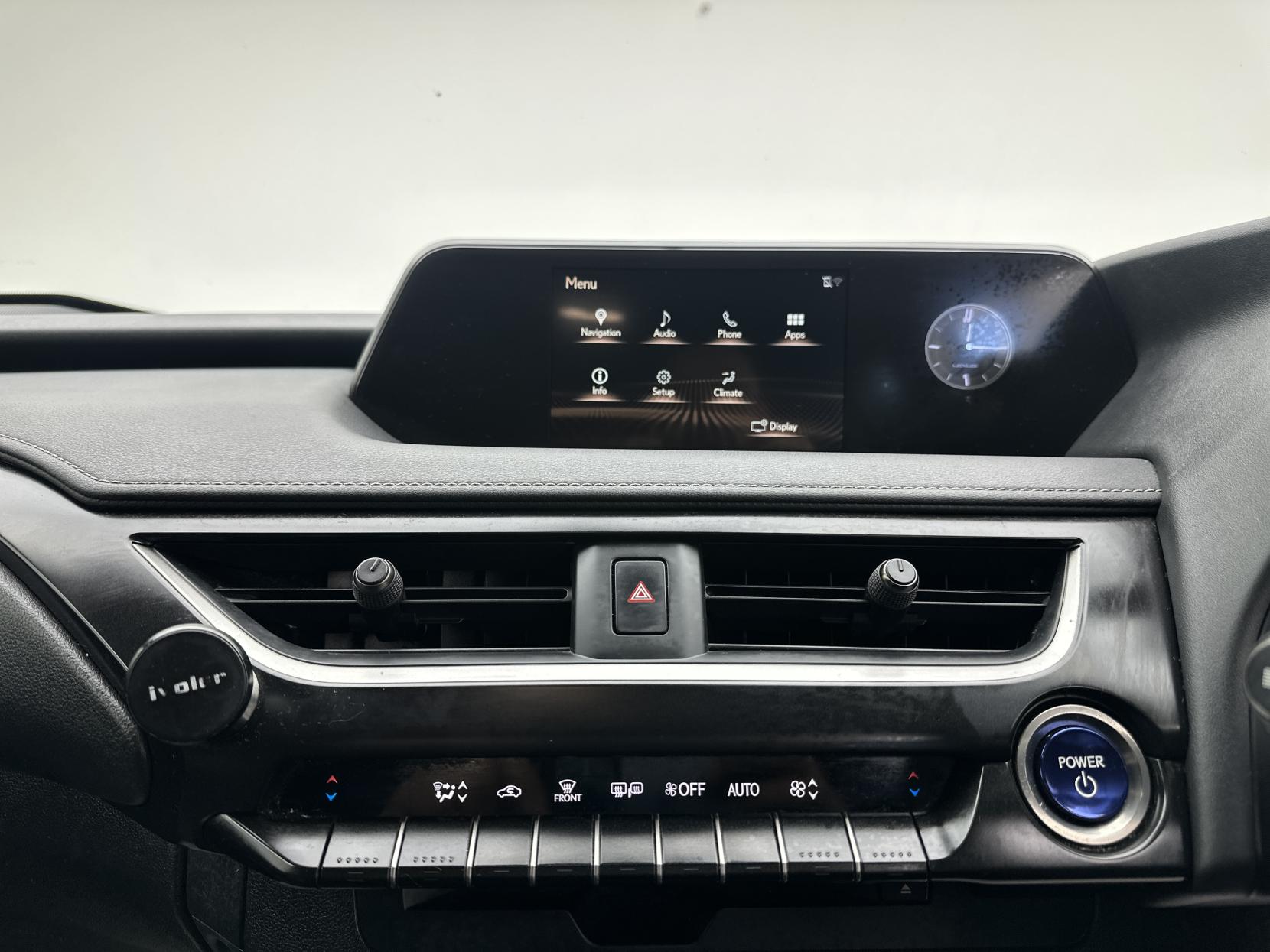 Lexus UX 2.0 250h SUV 5dr Petrol Hybrid E-CVT Euro 6 (s/s) (184 ps)