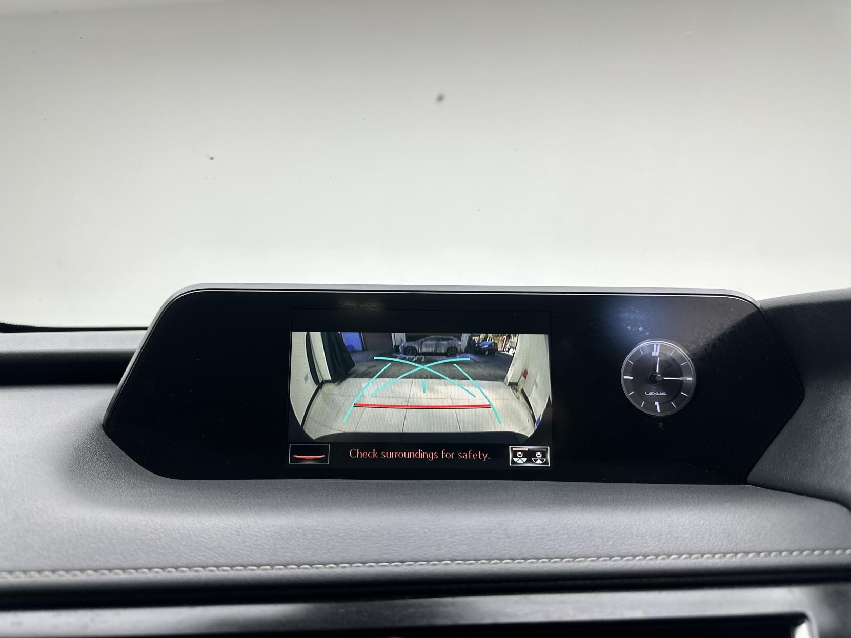 Lexus UX 2.0 250h SUV 5dr Petrol Hybrid E-CVT Euro 6 (s/s) (184 ps)