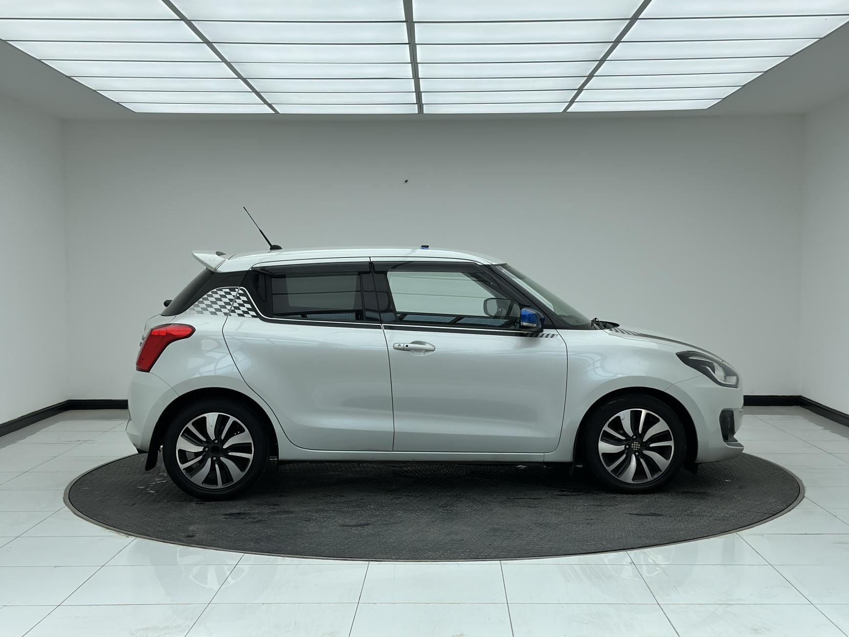 Suzuki Swift 1.0 Boosterjet SZ5 Hatchback 5dr Petrol Auto Euro 6 (111 ps)