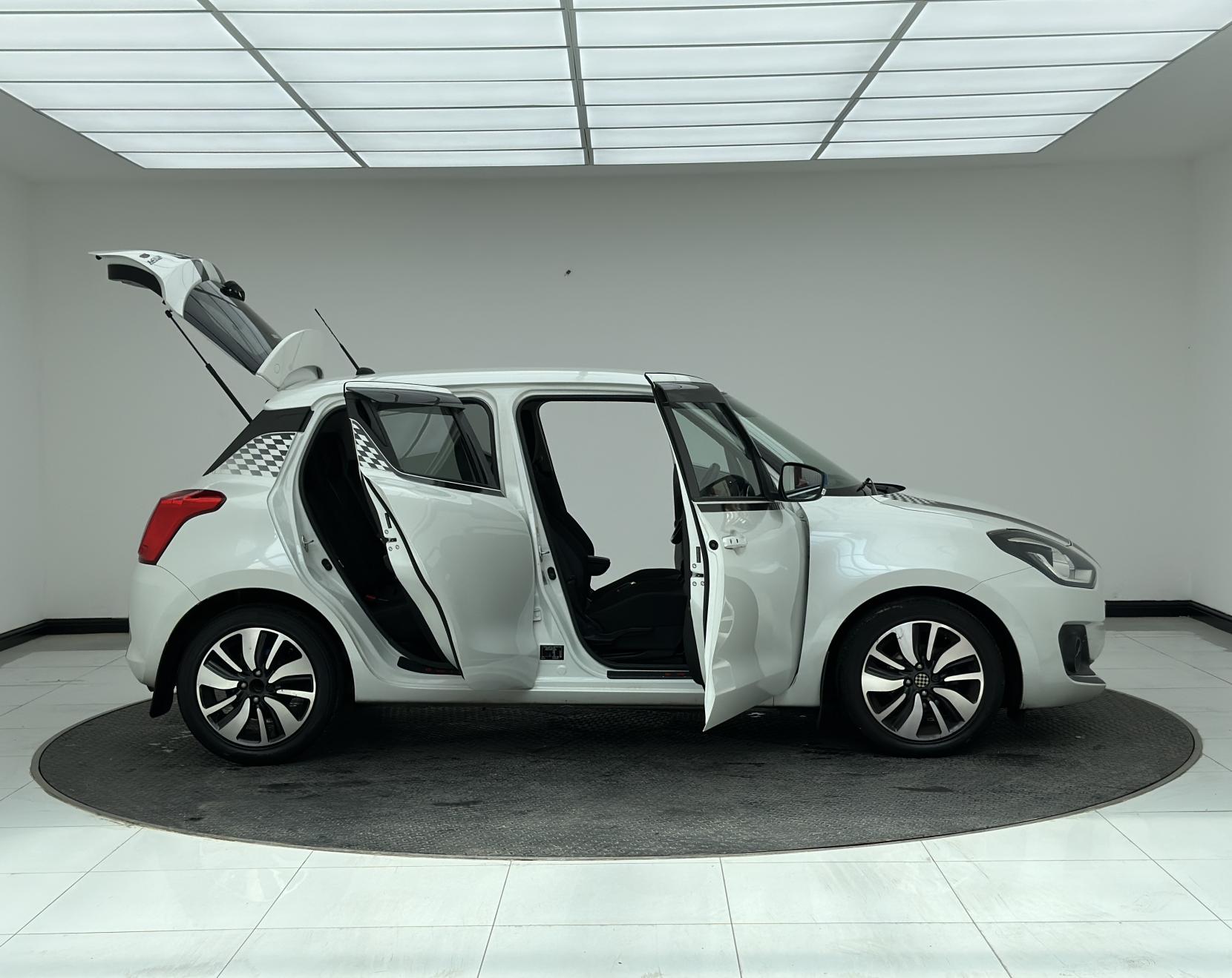 Suzuki Swift 1.0 Boosterjet SZ5 Hatchback 5dr Petrol Auto Euro 6 (111 ps)