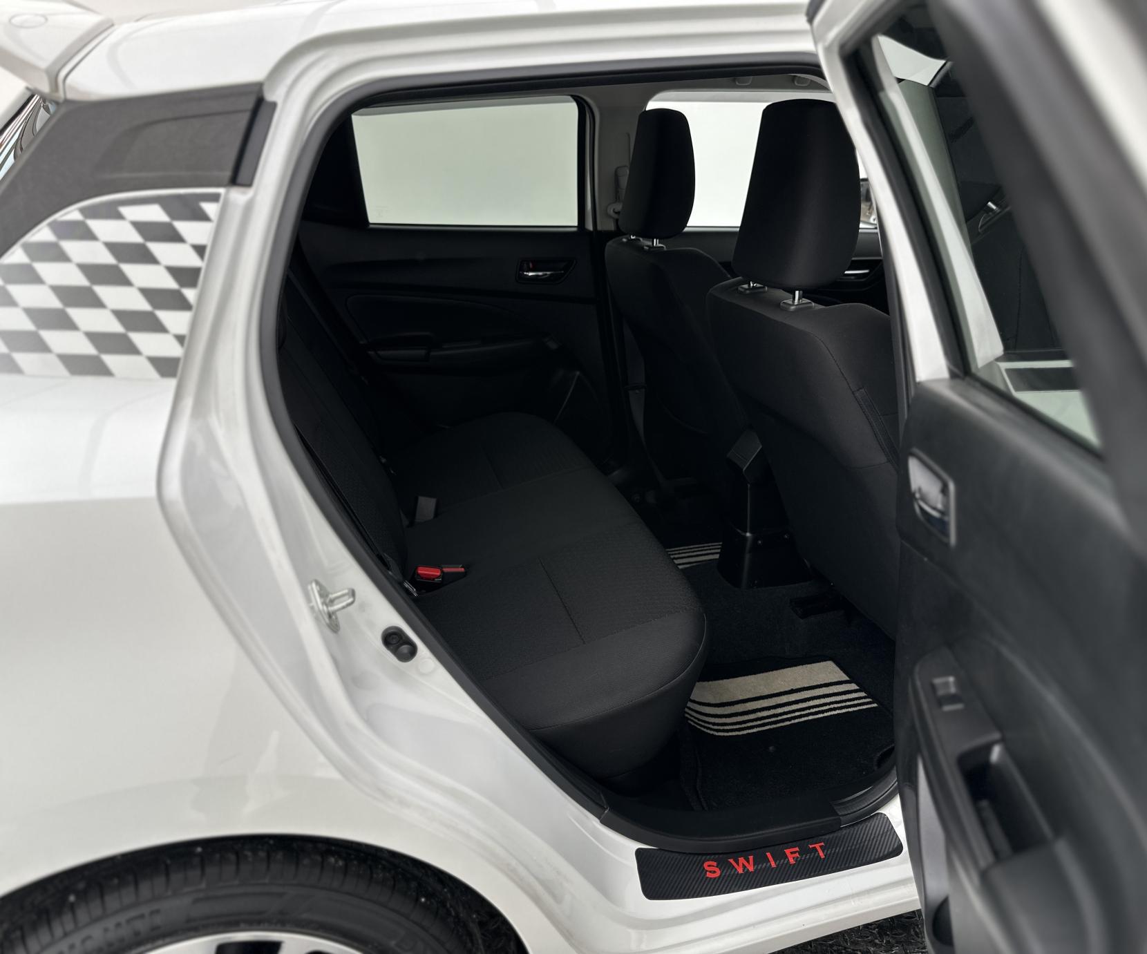Suzuki Swift 1.0 Boosterjet SZ5 Hatchback 5dr Petrol Auto Euro 6 (111 ps)