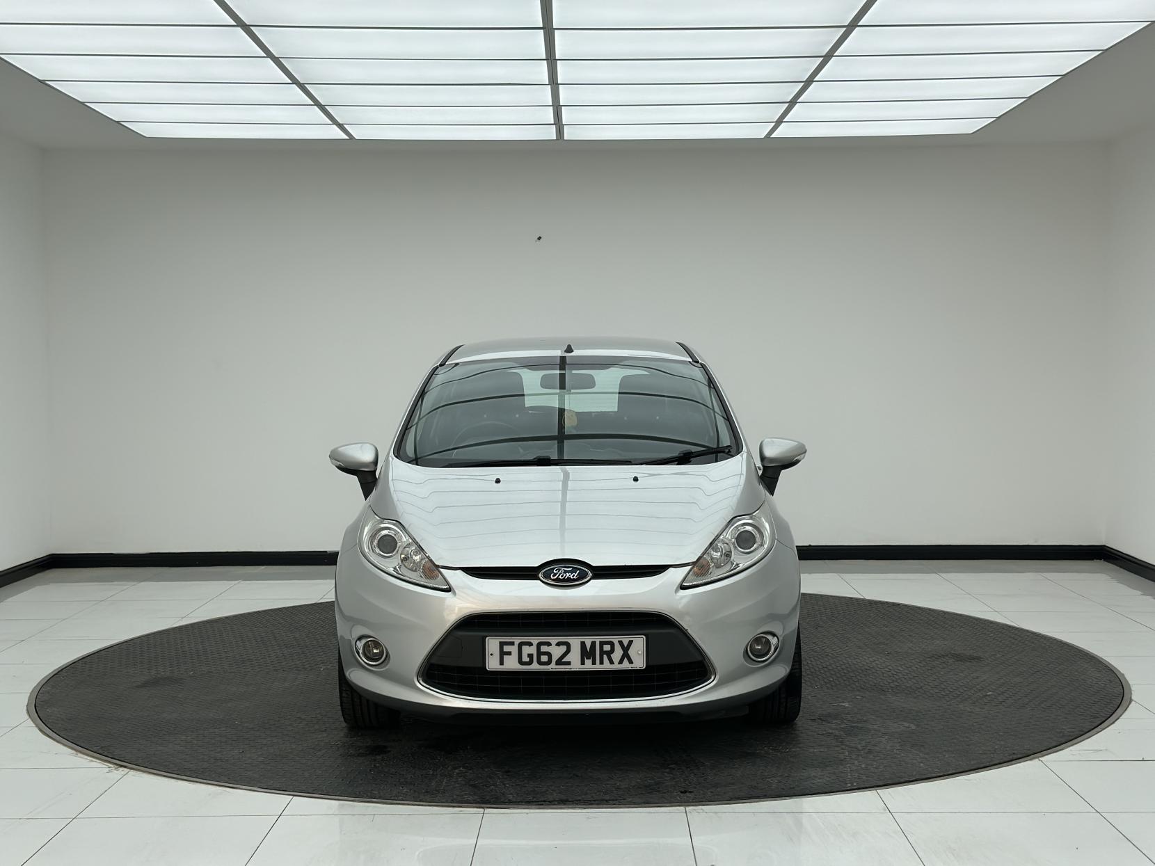 Ford Fiesta 1.25 Zetec Hatchback 5dr Petrol Manual (129 g/km, 81 bhp)