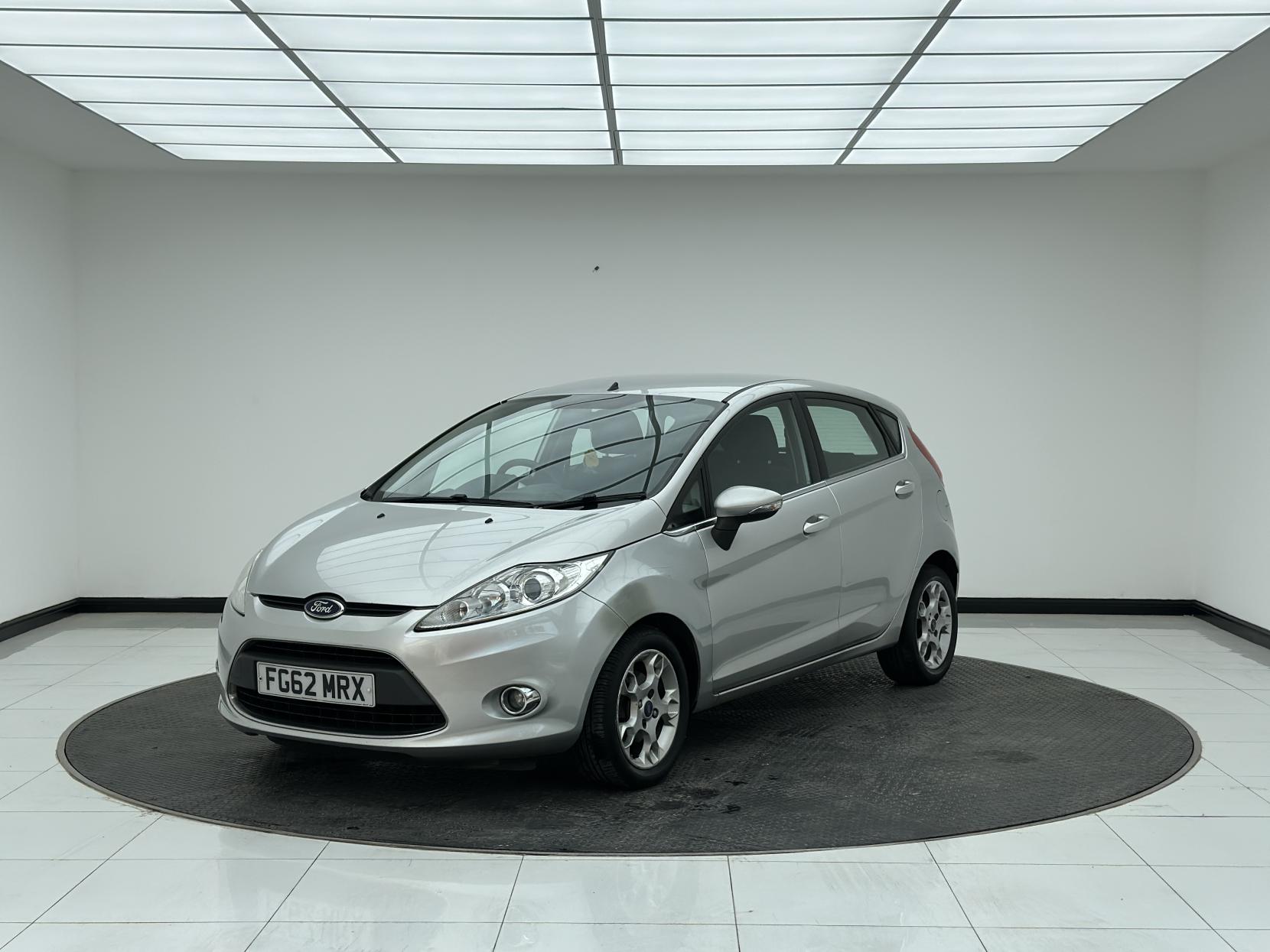 Ford Fiesta 1.25 Zetec Hatchback 5dr Petrol Manual (129 g/km, 81 bhp)
