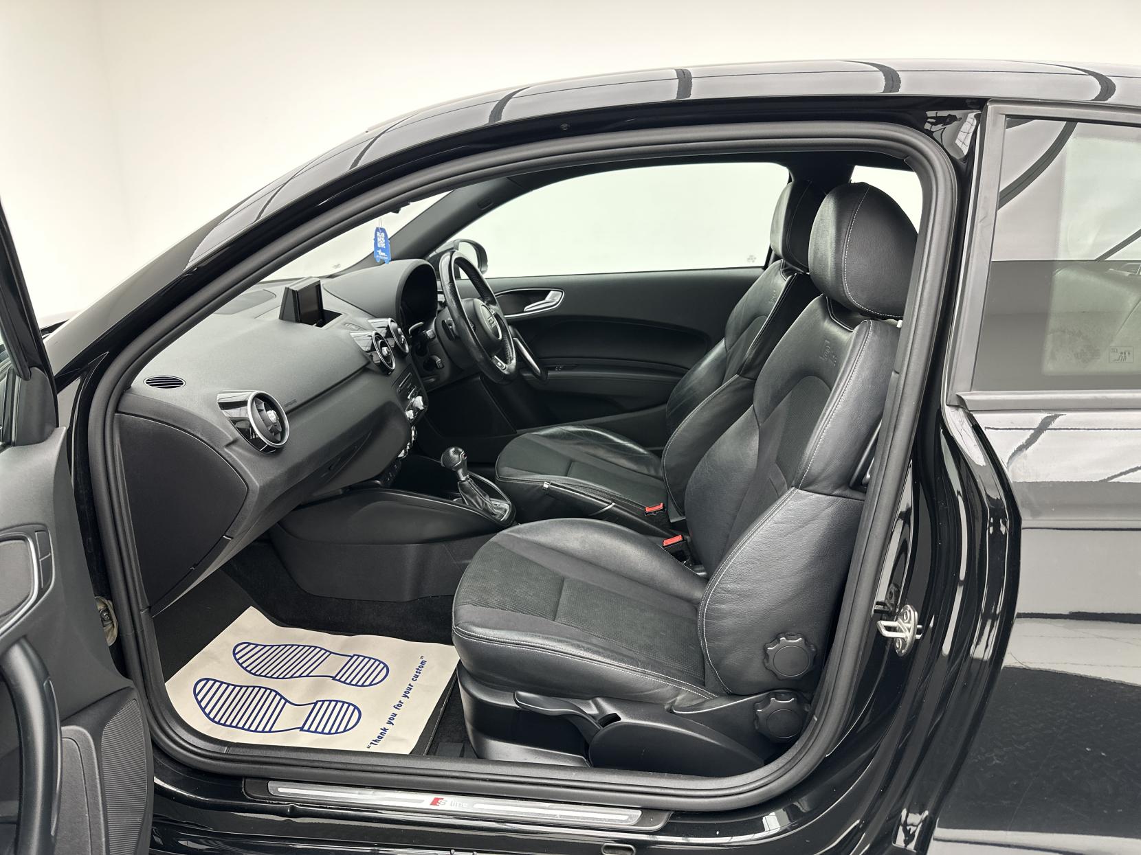 Audi A1 1.6 TDI S line Hatchback 3dr Diesel S Tronic Euro 6 (s/s) (116 ps)