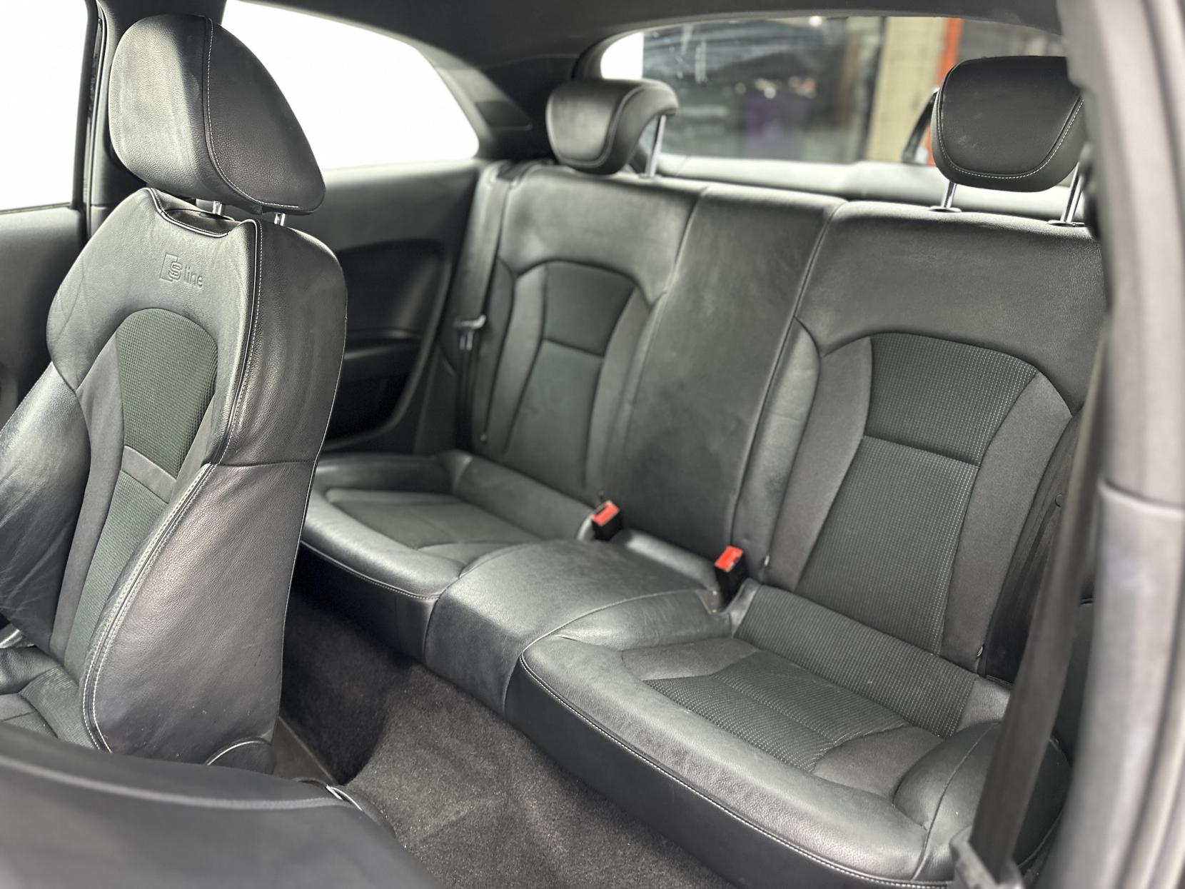 Audi A1 1.6 TDI S line Hatchback 3dr Diesel S Tronic Euro 6 (s/s) (116 ps)