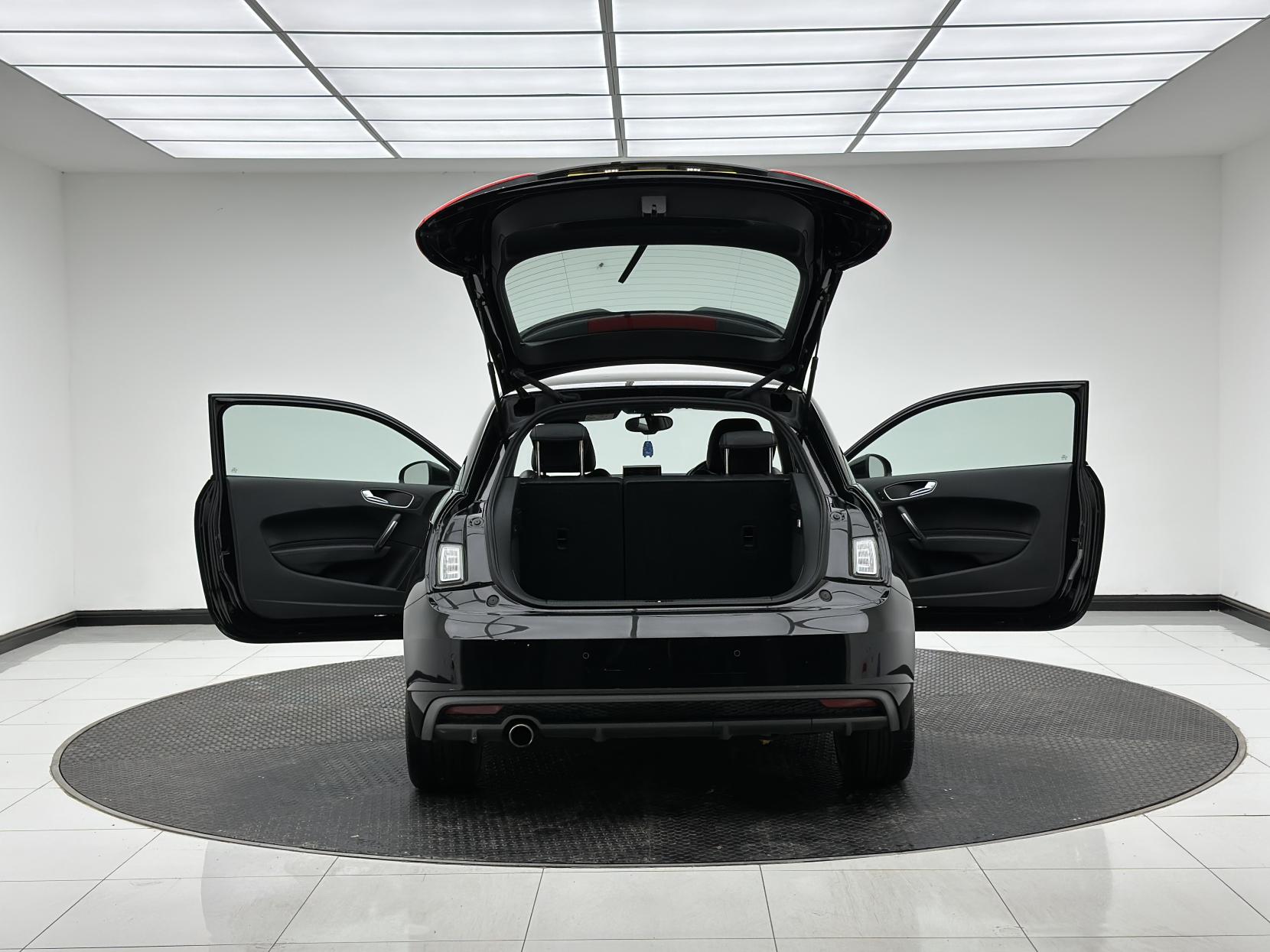 Audi A1 1.6 TDI S line Hatchback 3dr Diesel S Tronic Euro 6 (s/s) (116 ps)