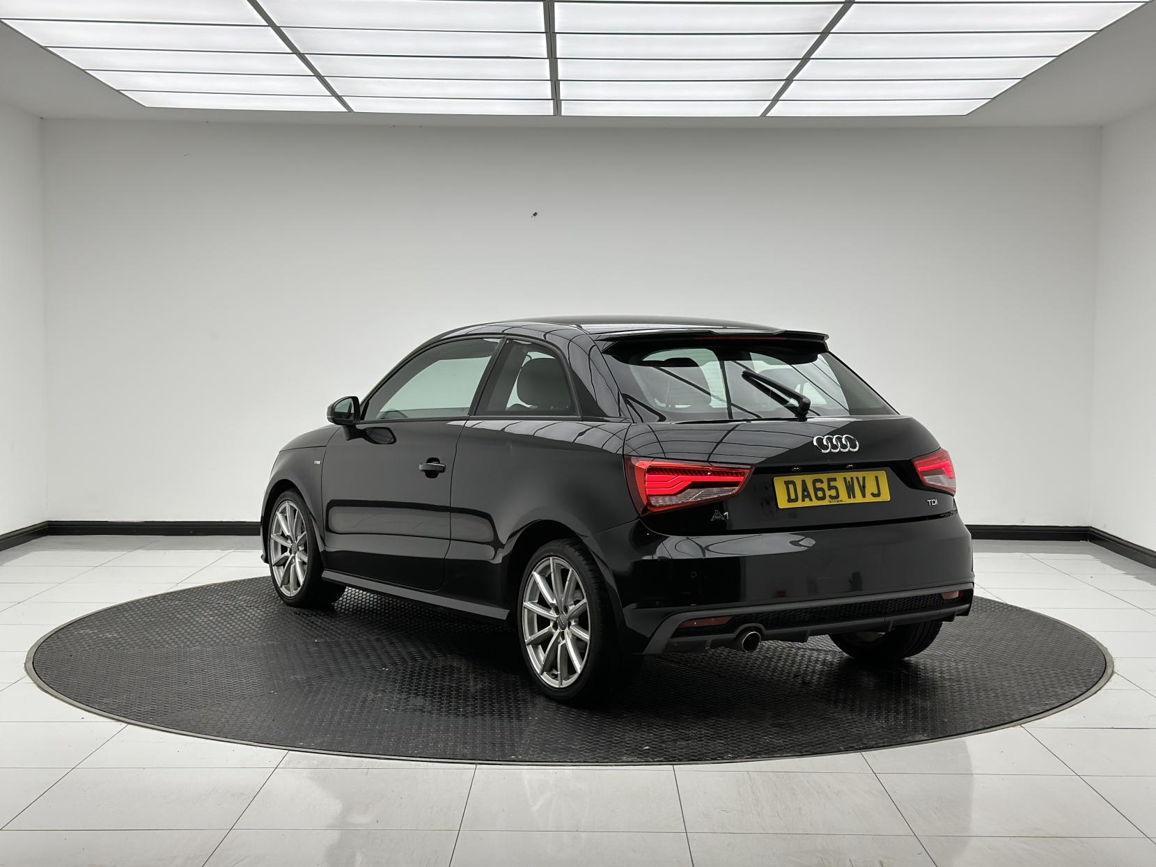 Audi A1 1.6 TDI S line Hatchback 3dr Diesel S Tronic Euro 6 (s/s) (116 ps)