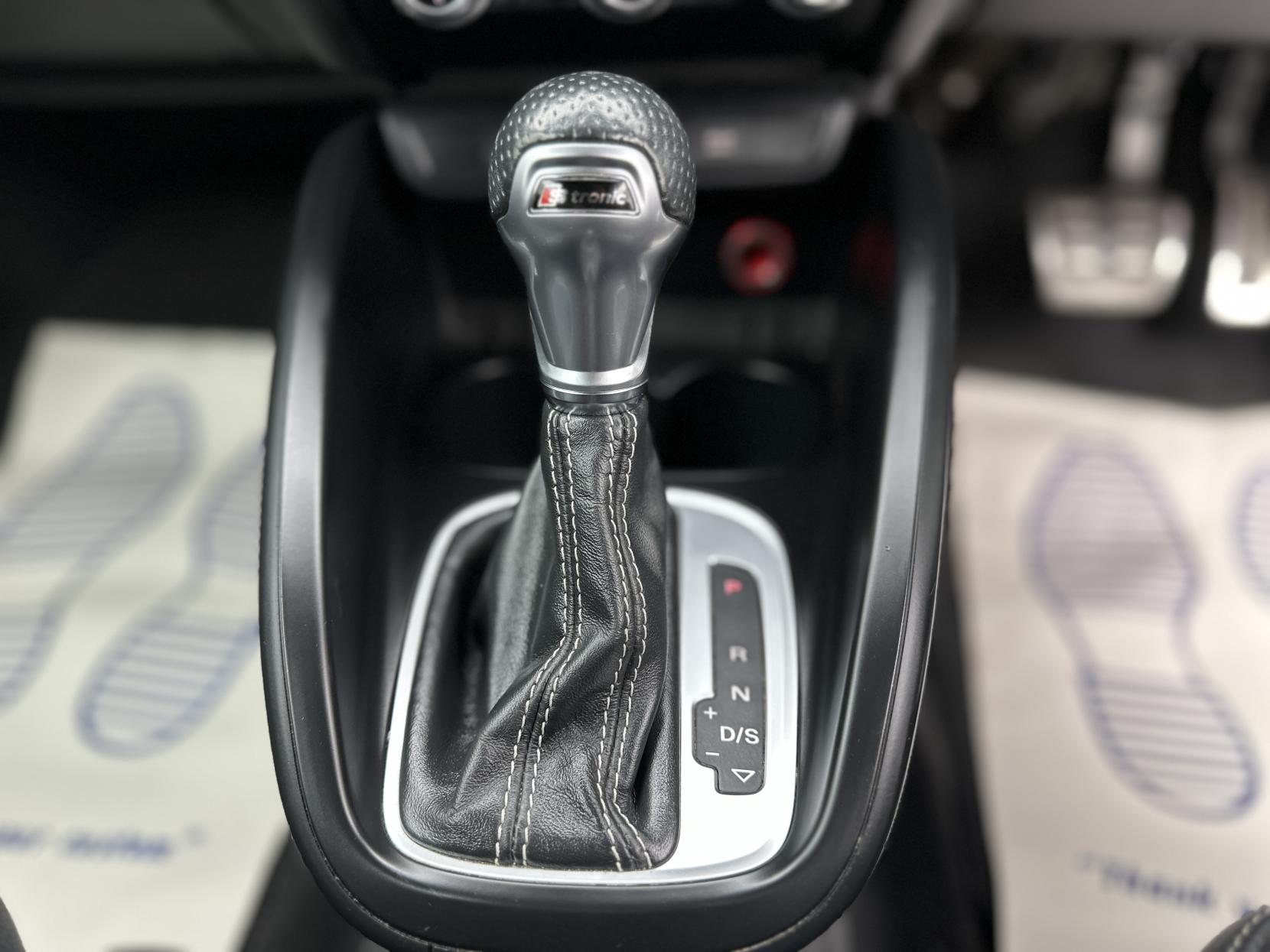 Audi A1 1.6 TDI S line Hatchback 3dr Diesel S Tronic Euro 6 (s/s) (116 ps)