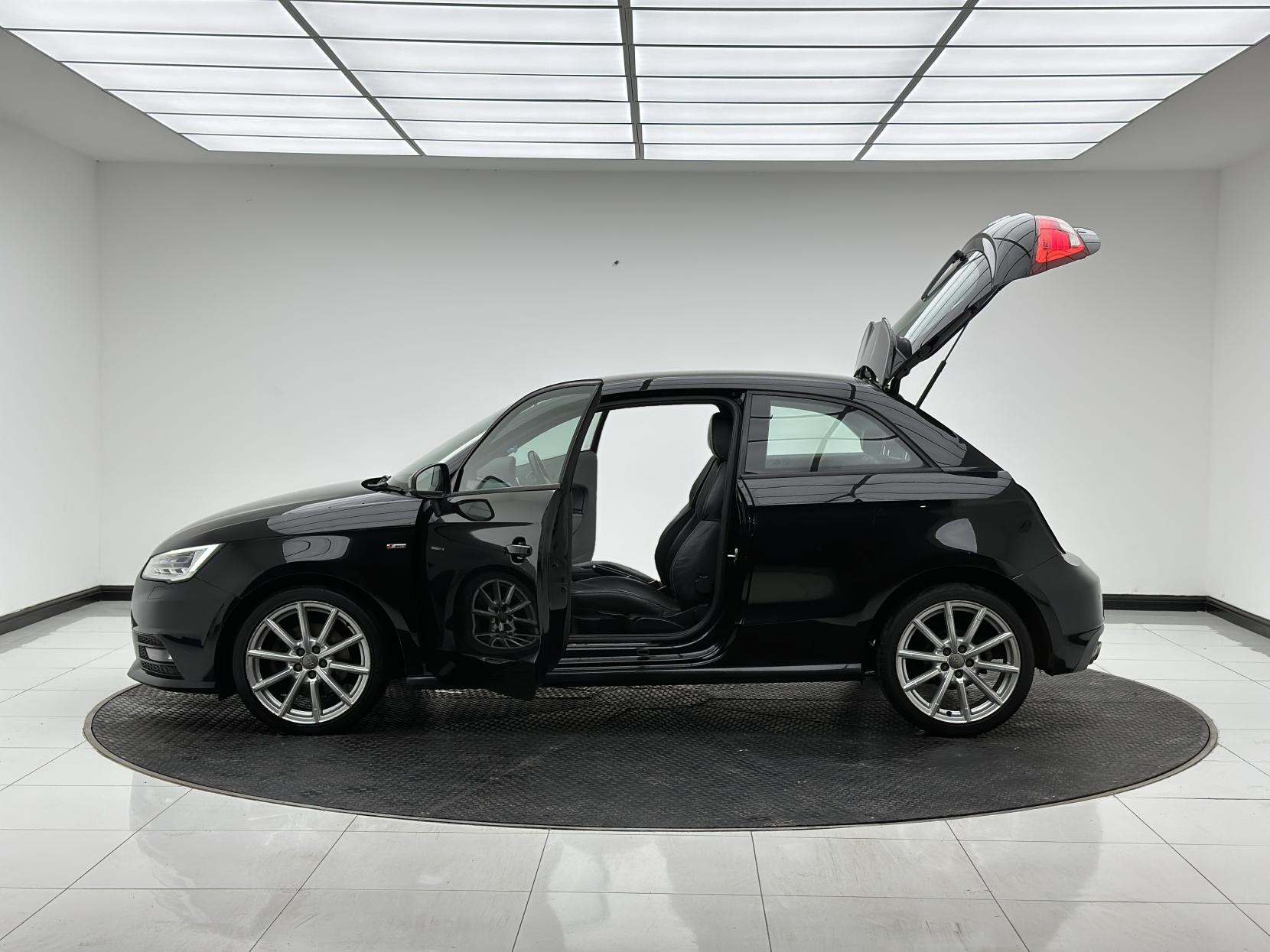 Audi A1 1.6 TDI S line Hatchback 3dr Diesel S Tronic Euro 6 (s/s) (116 ps)