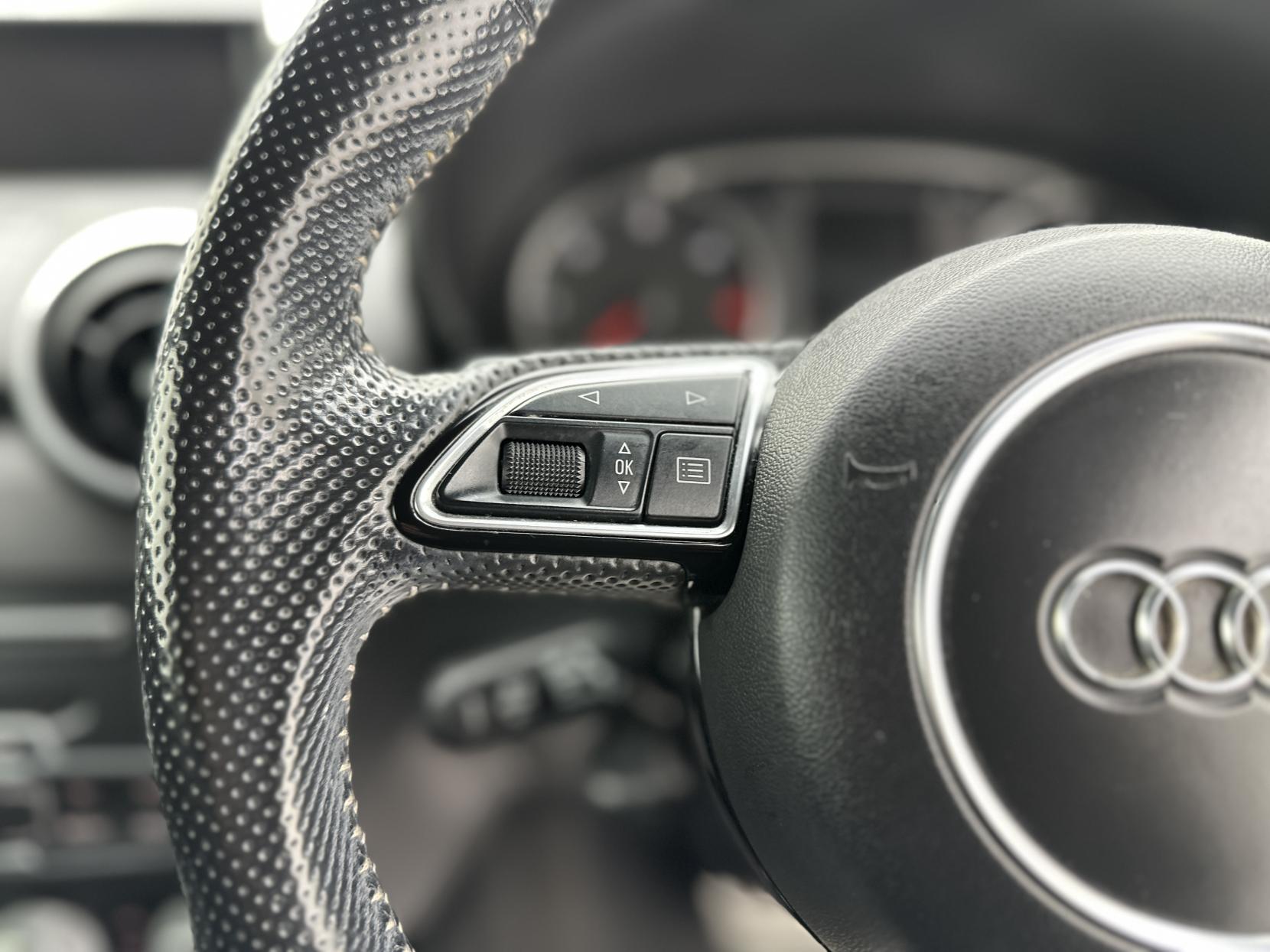 Audi A1 1.6 TDI S line Hatchback 3dr Diesel S Tronic Euro 6 (s/s) (116 ps)