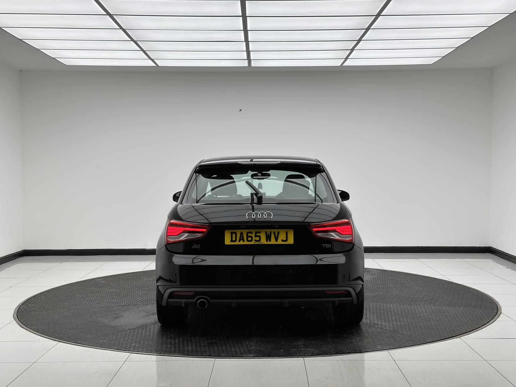 Audi A1 1.6 TDI S line Hatchback 3dr Diesel S Tronic Euro 6 (s/s) (116 ps)