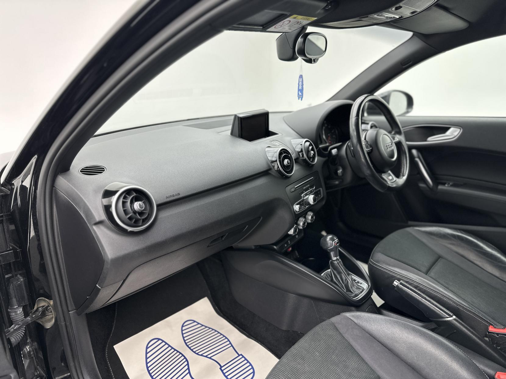 Audi A1 1.6 TDI S line Hatchback 3dr Diesel S Tronic Euro 6 (s/s) (116 ps)