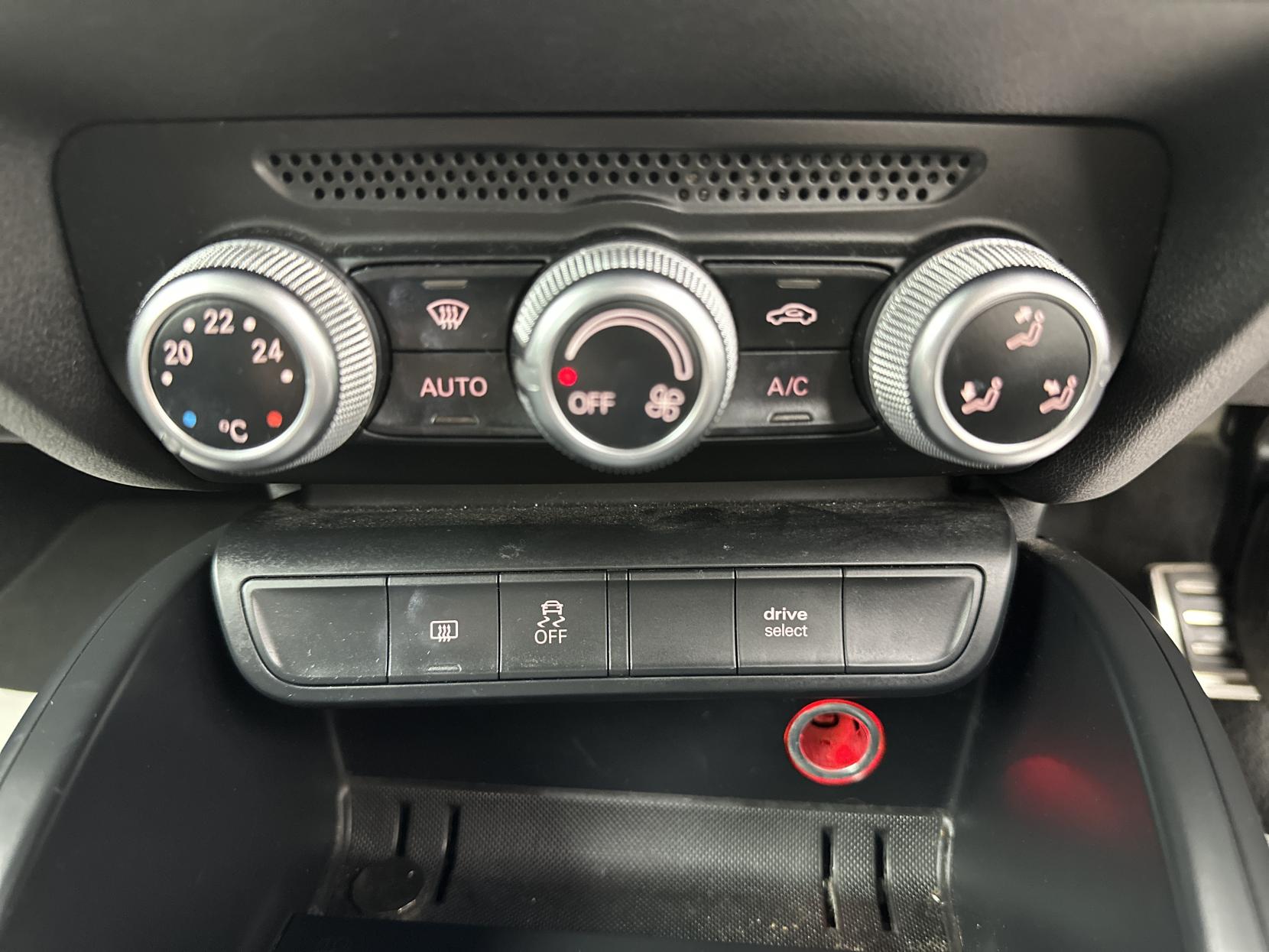 Audi A1 1.6 TDI S line Hatchback 3dr Diesel S Tronic Euro 6 (s/s) (116 ps)