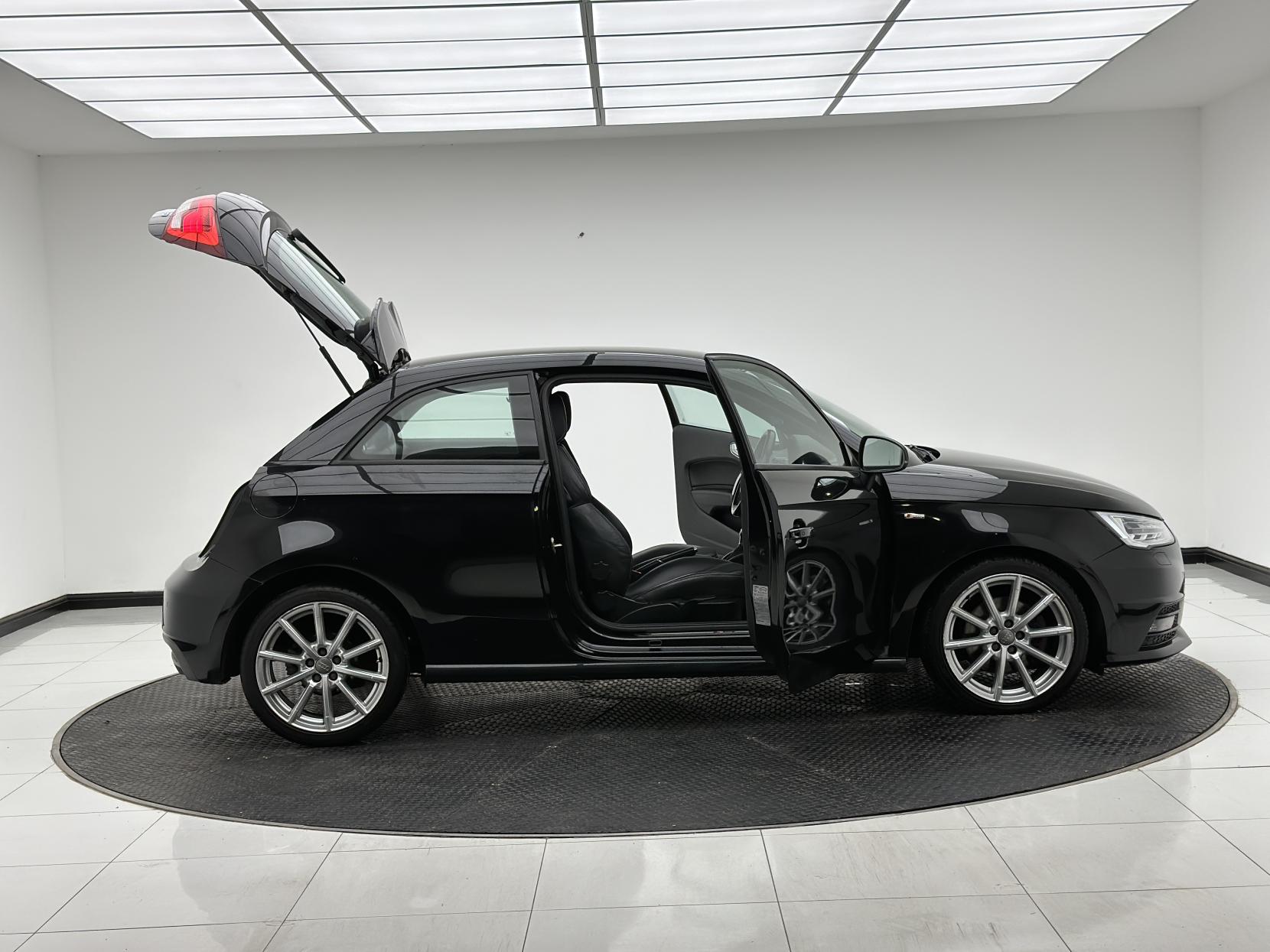 Audi A1 1.6 TDI S line Hatchback 3dr Diesel S Tronic Euro 6 (s/s) (116 ps)