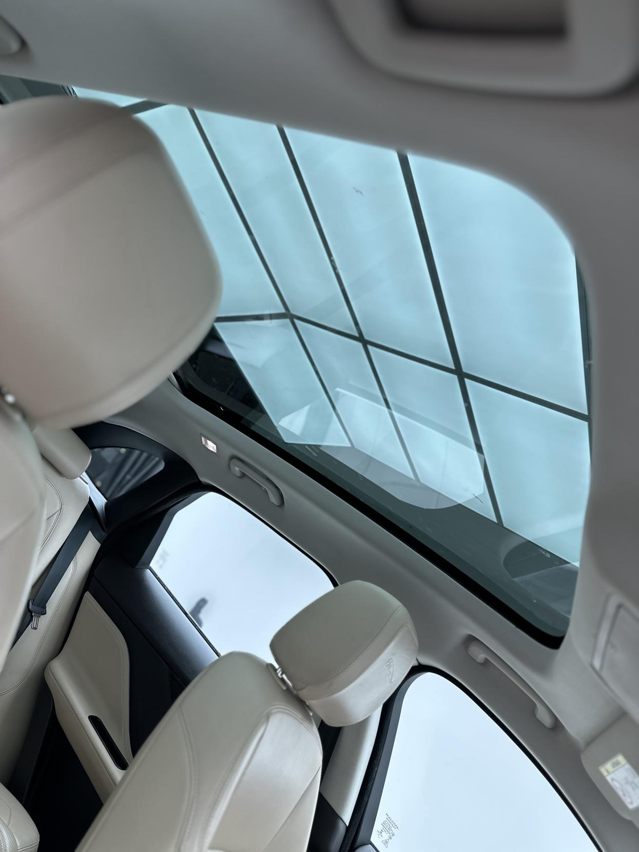 Jaguar F-PACE 2.0 D180 Portfolio SUV 5dr Diesel Auto AWD Euro 6 (s/s) (180 ps)