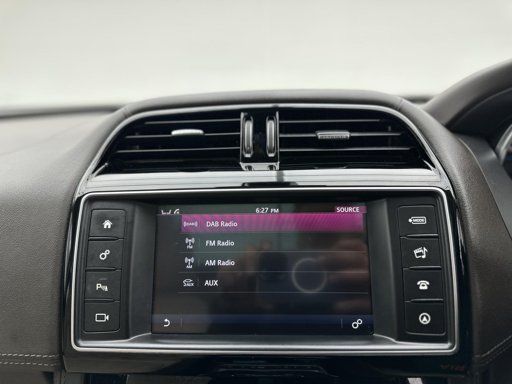 Jaguar F-PACE 2.0 D180 Portfolio SUV 5dr Diesel Auto AWD Euro 6 (s/s) (180 ps)