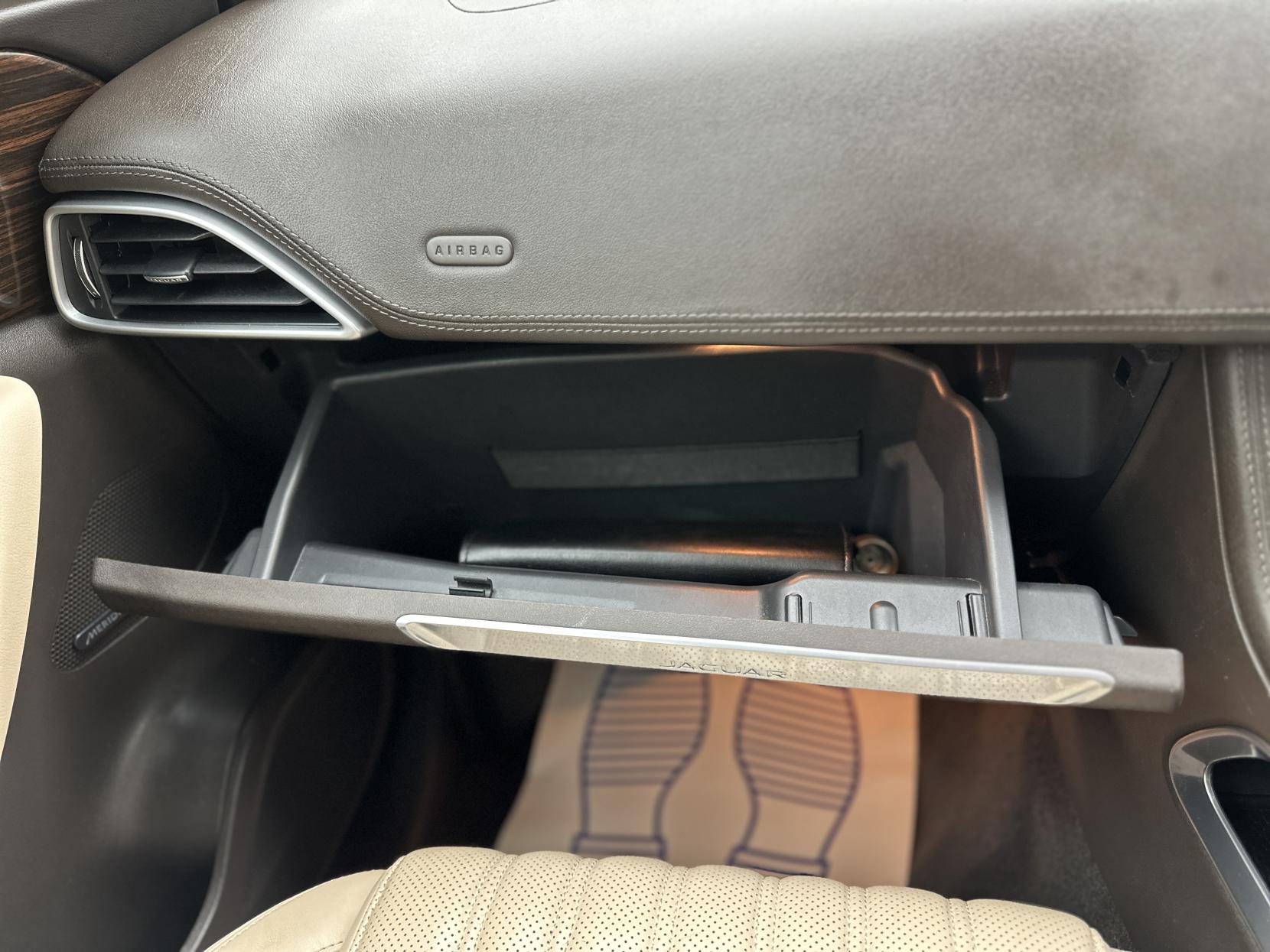 Jaguar F-PACE 2.0 D180 Portfolio SUV 5dr Diesel Auto AWD Euro 6 (s/s) (180 ps)