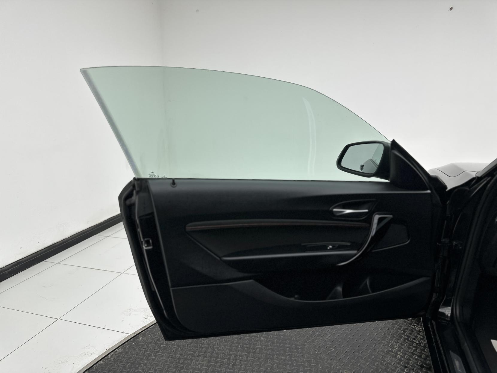 BMW 2 Series 1.5 218i Sport Convertible 2dr Petrol Auto Euro 6 (s/s) (136 ps)