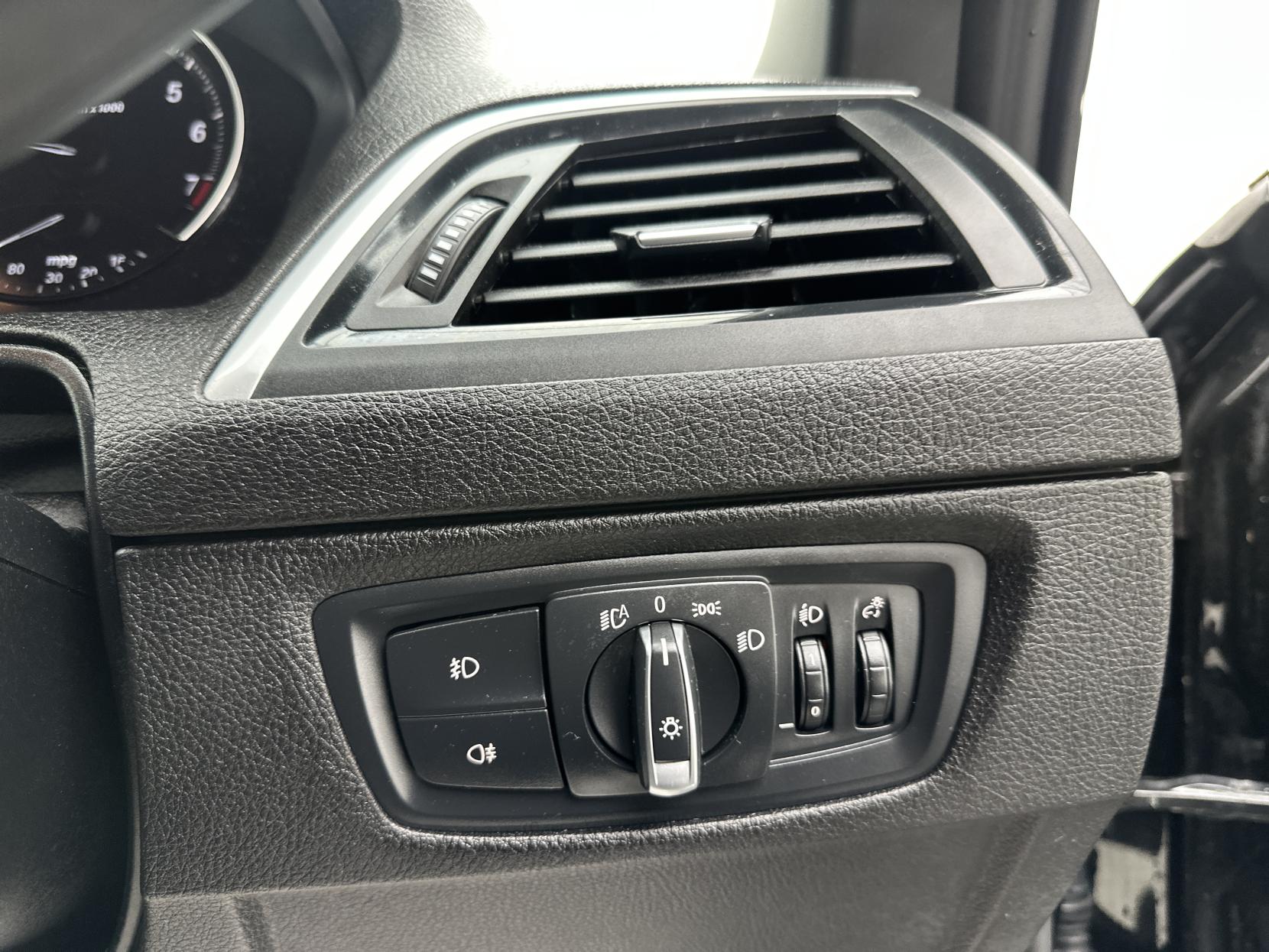 BMW 2 Series 1.5 218i Sport Convertible 2dr Petrol Auto Euro 6 (s/s) (136 ps)