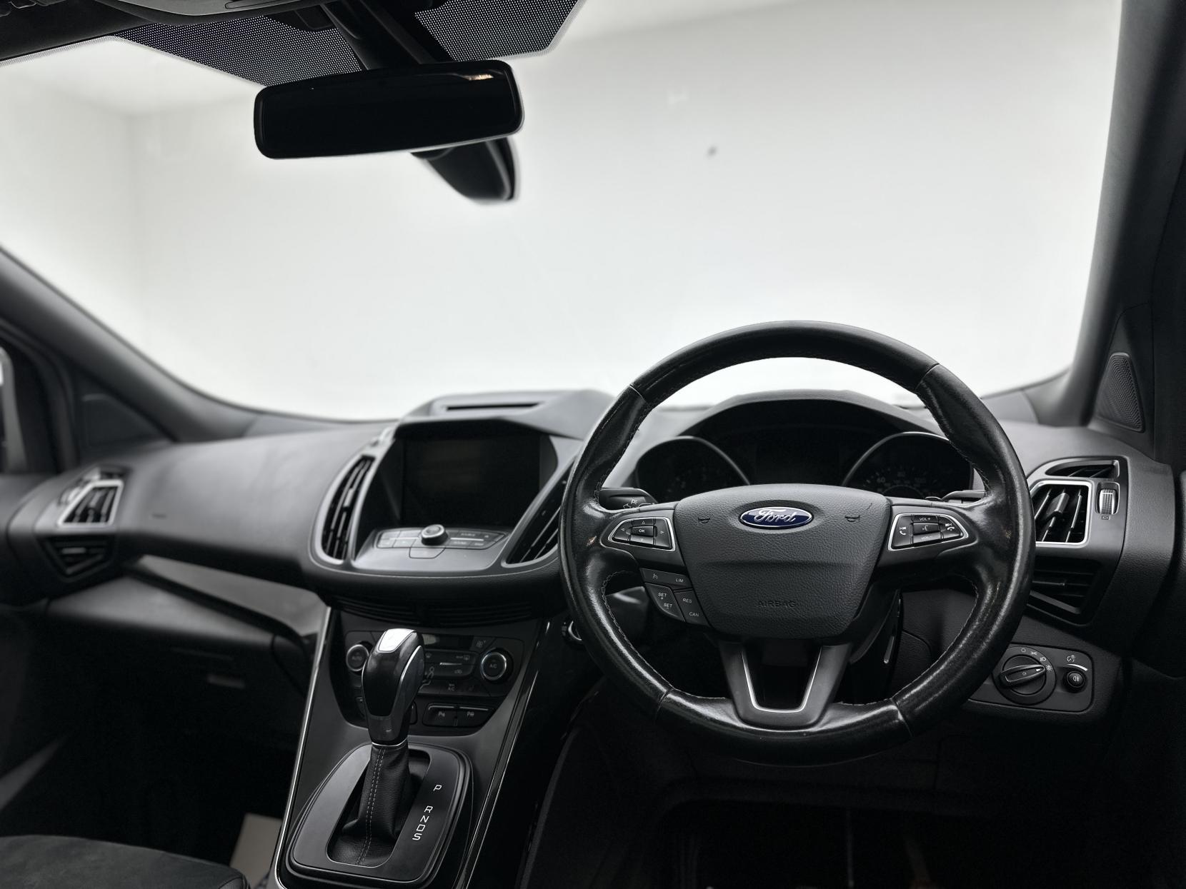 Ford Kuga 2.0 TDCi ST-Line X SUV 5dr Diesel Powershift AWD Euro 6 (s/s) (180 ps)