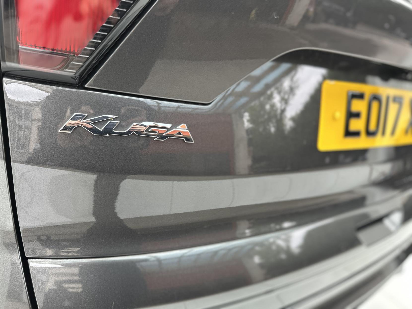 Ford Kuga 2.0 TDCi ST-Line X SUV 5dr Diesel Powershift AWD Euro 6 (s/s) (180 ps)