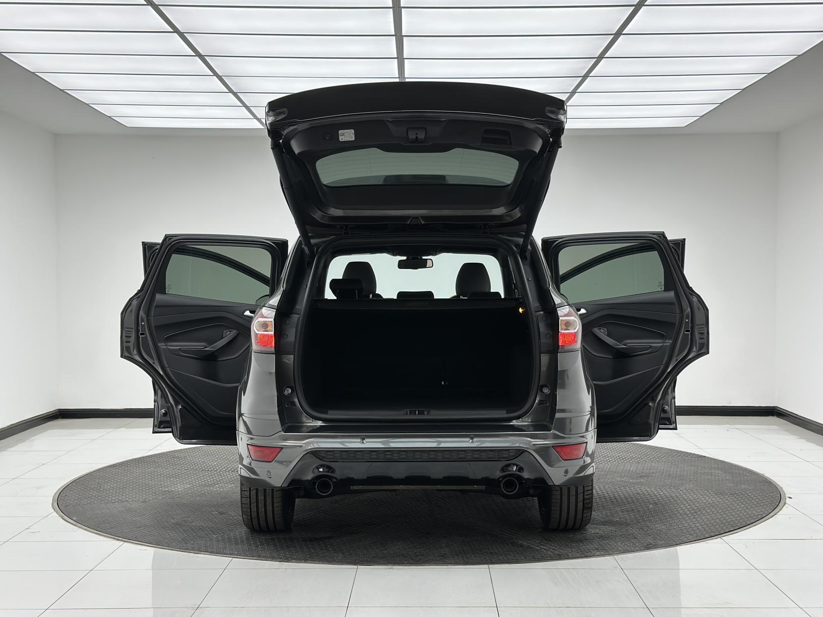 Ford Kuga 2.0 TDCi ST-Line X SUV 5dr Diesel Powershift AWD Euro 6 (s/s) (180 ps)