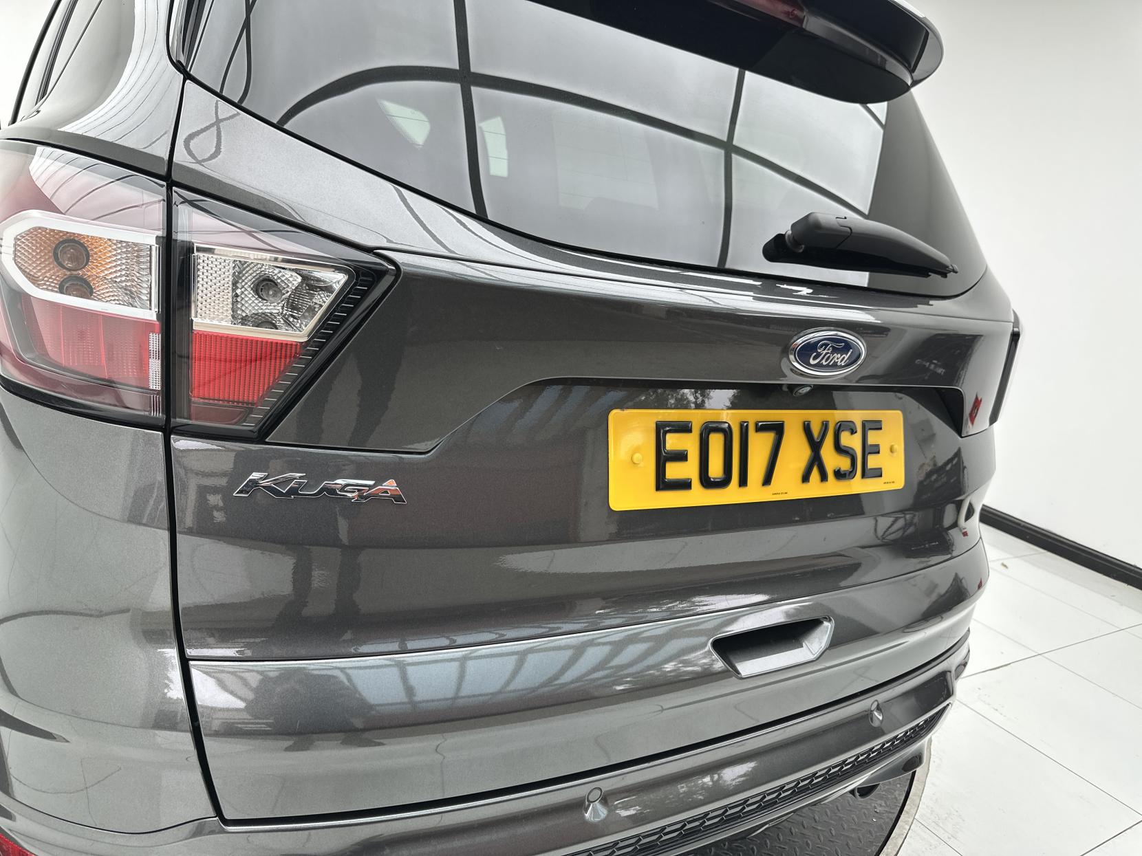 Ford Kuga 2.0 TDCi ST-Line X SUV 5dr Diesel Powershift AWD Euro 6 (s/s) (180 ps)