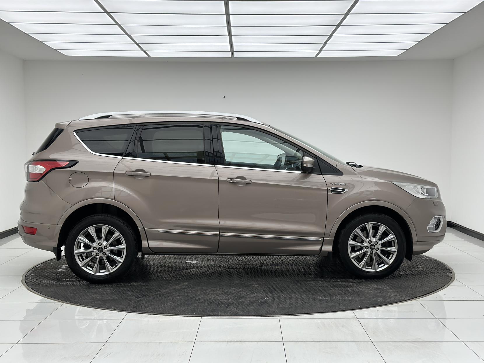 Ford Kuga 2.0 TDCi EcoBlue Vignale SUV 5dr Diesel Powershift AWD Euro 6 (s/s) (180 ps)