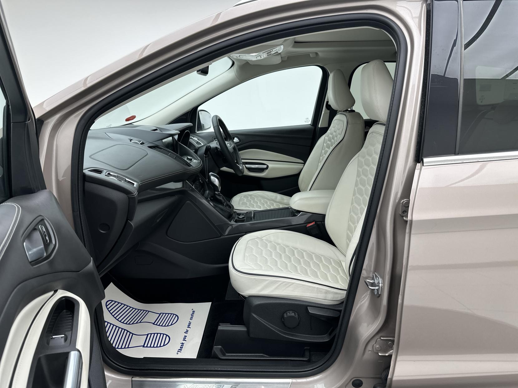 Ford Kuga 2.0 TDCi EcoBlue Vignale SUV 5dr Diesel Powershift AWD Euro 6 (s/s) (180 ps)