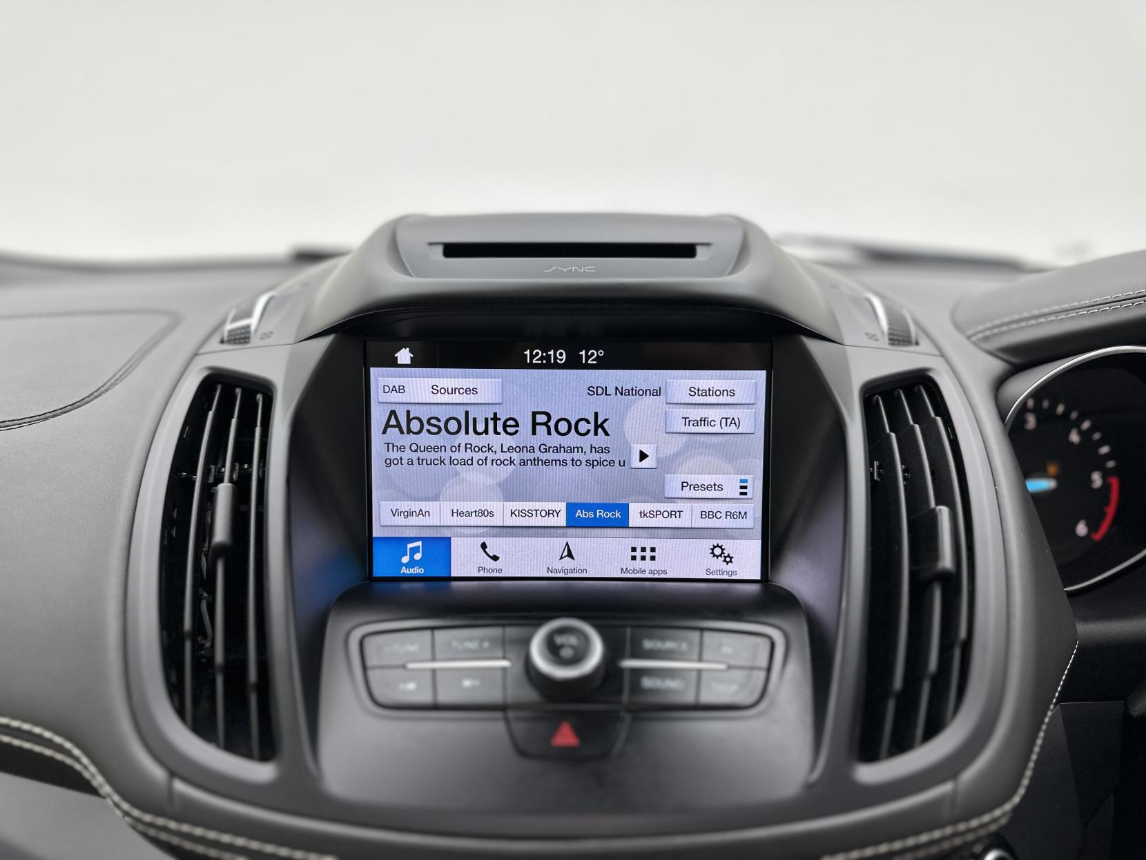 Ford Kuga 2.0 TDCi EcoBlue Vignale SUV 5dr Diesel Powershift AWD Euro 6 (s/s) (180 ps)