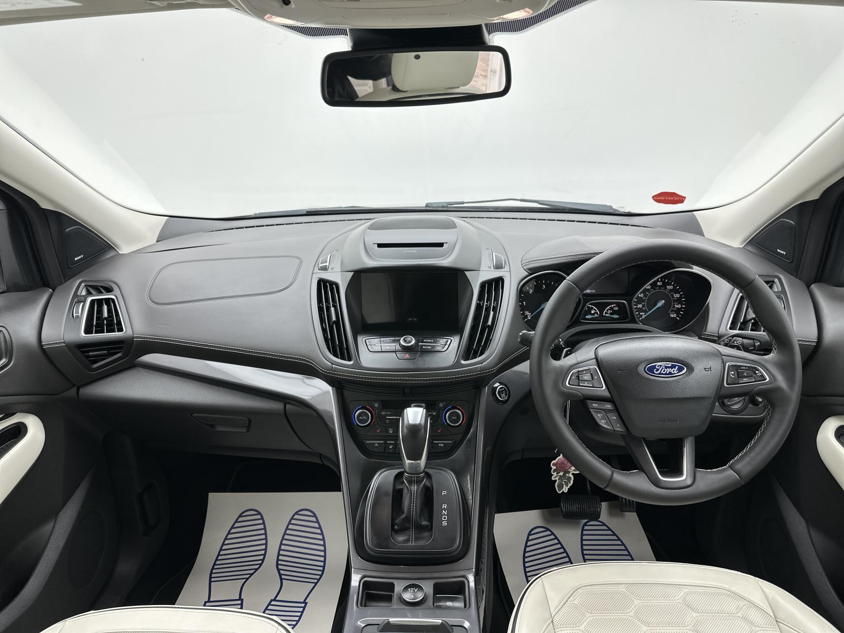 Ford Kuga 2.0 TDCi EcoBlue Vignale SUV 5dr Diesel Powershift AWD Euro 6 (s/s) (180 ps)