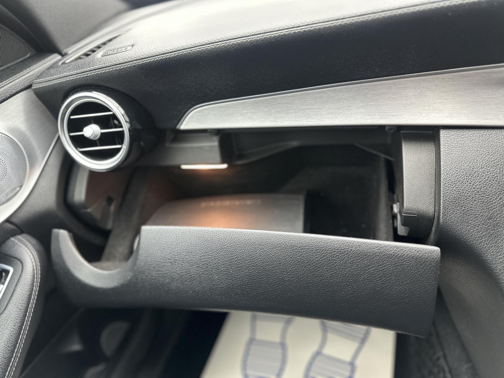 Mercedes-Benz C Class 2.0 C200 AMG Line (Premium Plus) Saloon 4dr Petrol 7G-Tronic+ Euro 6 (s/s) (184 ps)