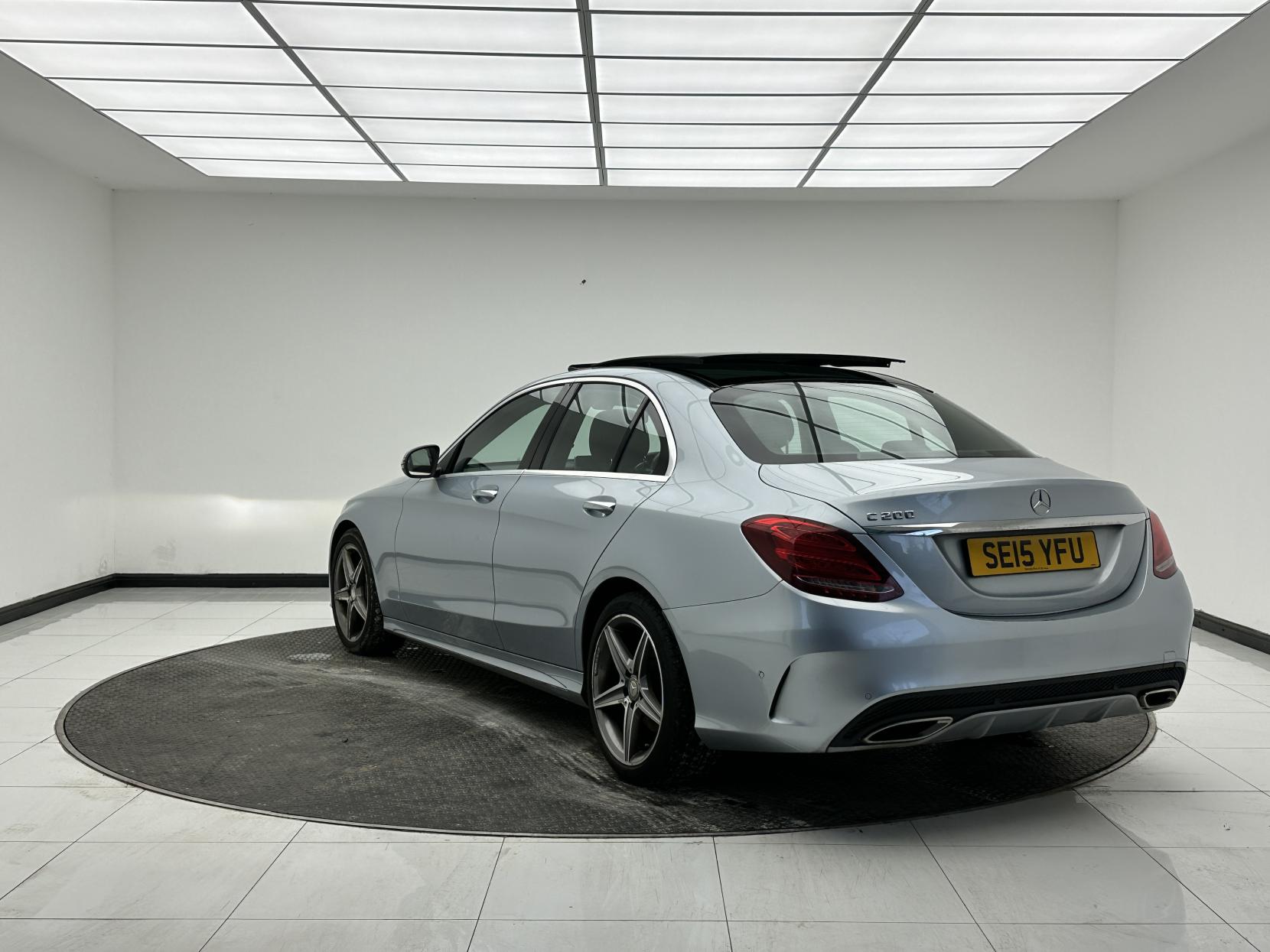 Mercedes-Benz C Class 2.0 C200 AMG Line (Premium Plus) Saloon 4dr Petrol 7G-Tronic+ Euro 6 (s/s) (184 ps)