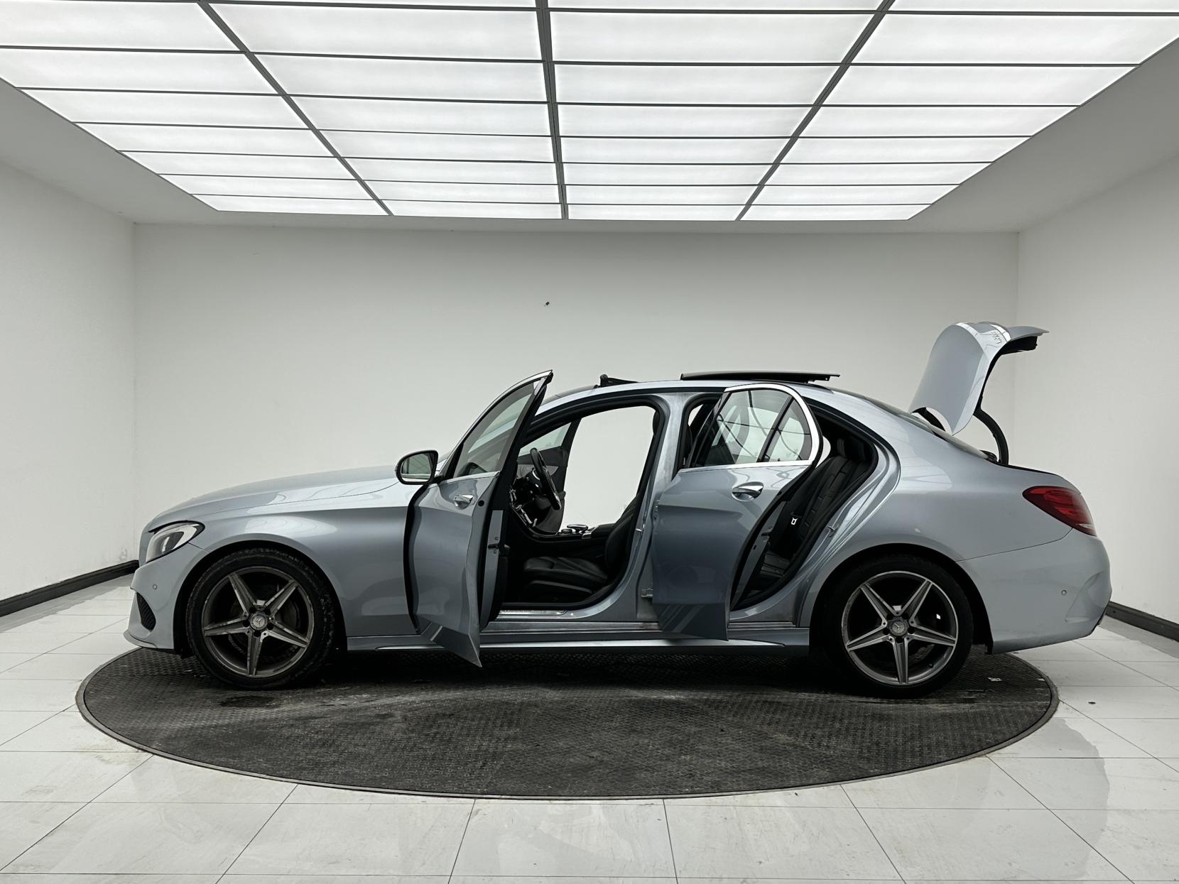 Mercedes-Benz C Class 2.0 C200 AMG Line (Premium Plus) Saloon 4dr Petrol 7G-Tronic+ Euro 6 (s/s) (184 ps)