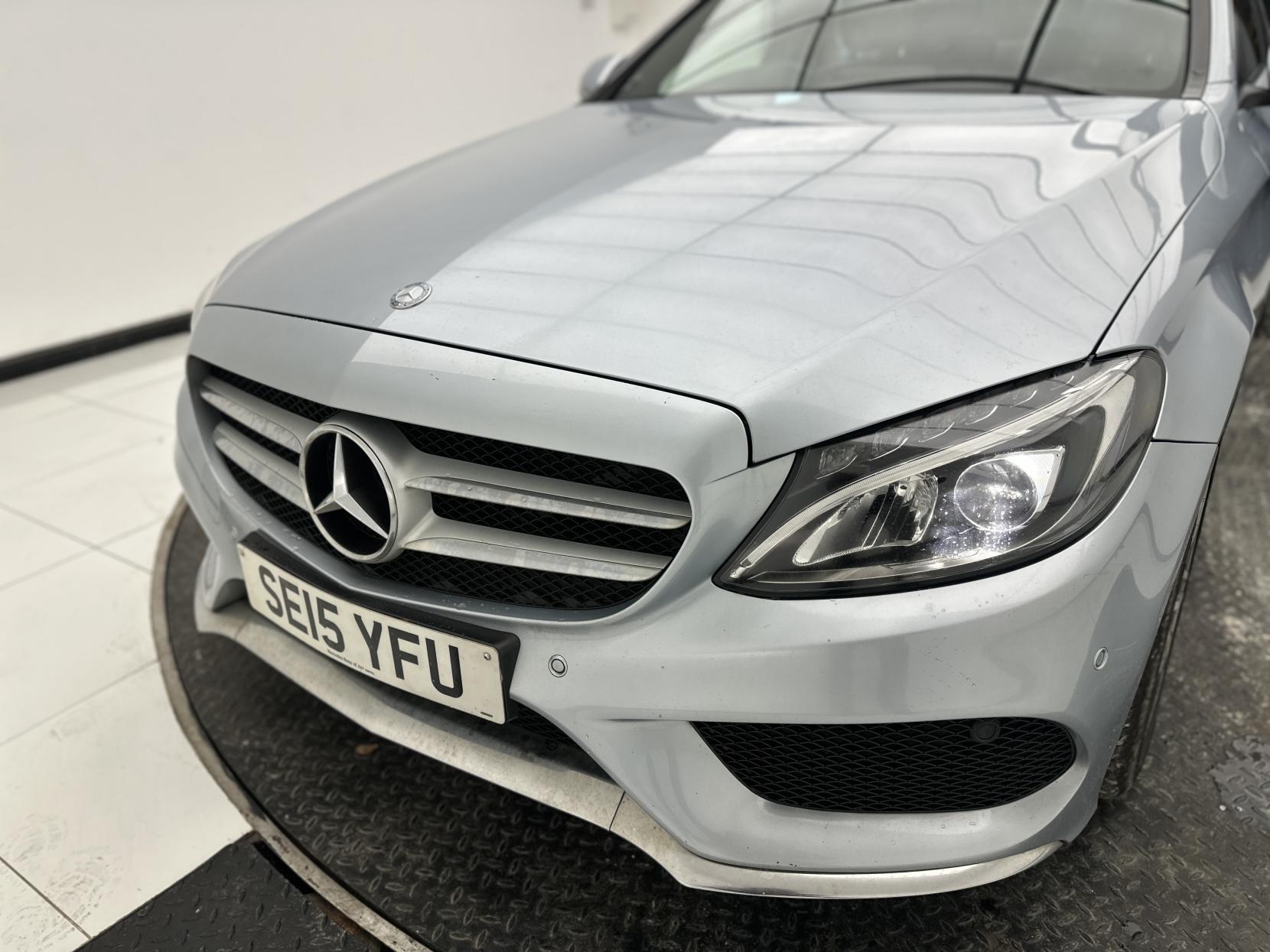Mercedes-Benz C Class 2.0 C200 AMG Line (Premium Plus) Saloon 4dr Petrol 7G-Tronic+ Euro 6 (s/s) (184 ps)