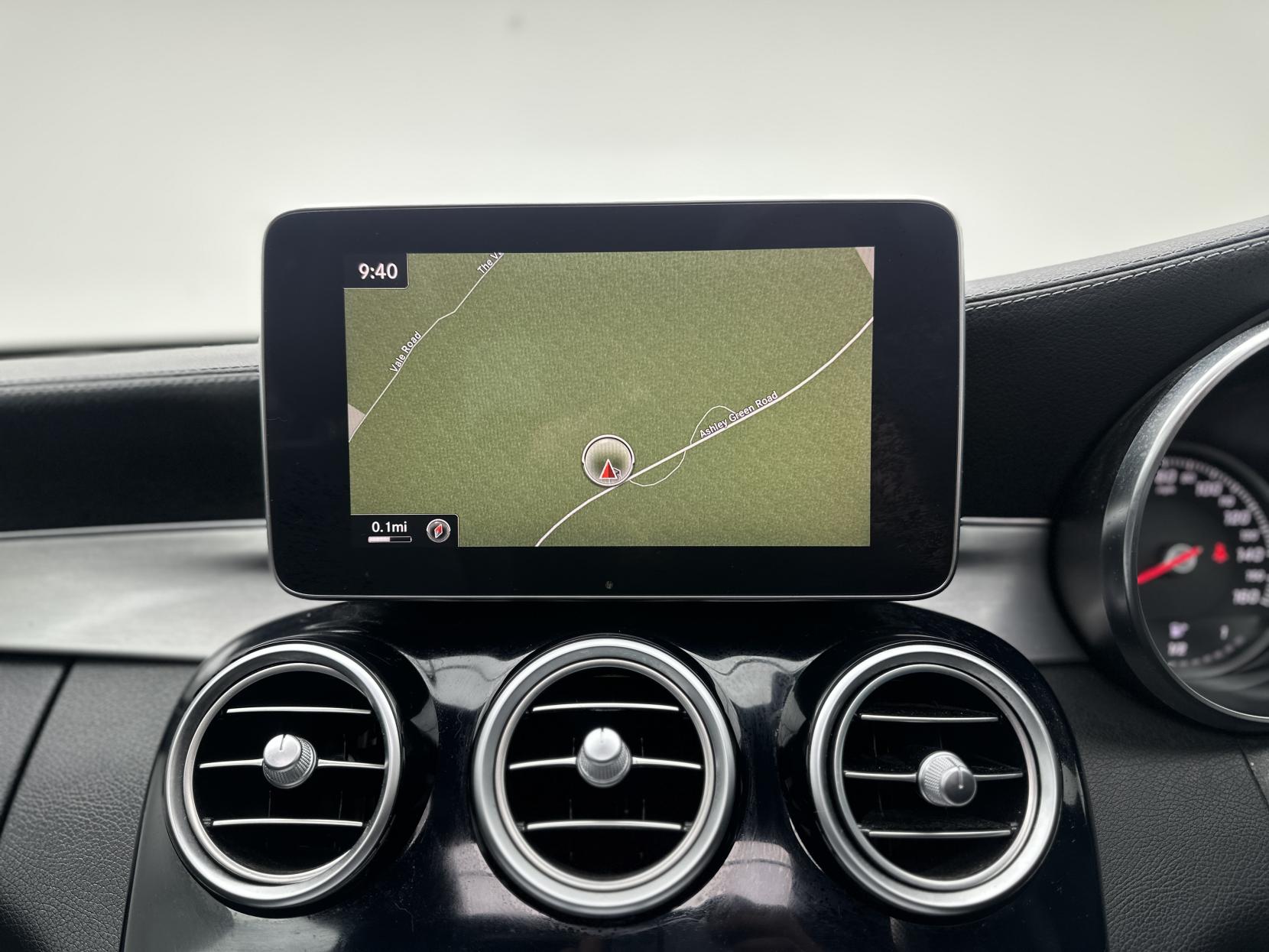 Mercedes-Benz C Class 2.0 C200 AMG Line (Premium Plus) Saloon 4dr Petrol 7G-Tronic+ Euro 6 (s/s) (184 ps)