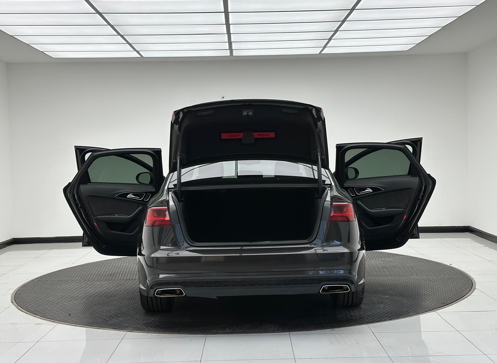 Audi A6 Saloon 3.0 TDI V6 Black Edition Saloon 4dr Diesel S Tronic quattro Euro 6 (s/s) (272 ps)