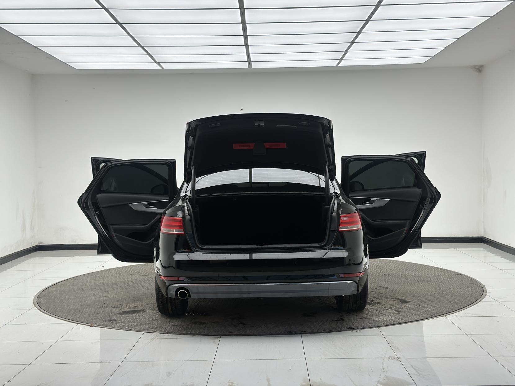 Audi A4 2.0 TDI 35 Sport Saloon 4dr Diesel S Tronic Euro 6 (s/s) (150 ps)