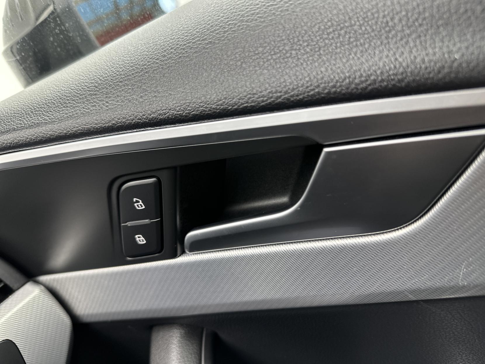 Audi A4 2.0 TDI 35 Sport Saloon 4dr Diesel S Tronic Euro 6 (s/s) (150 ps)