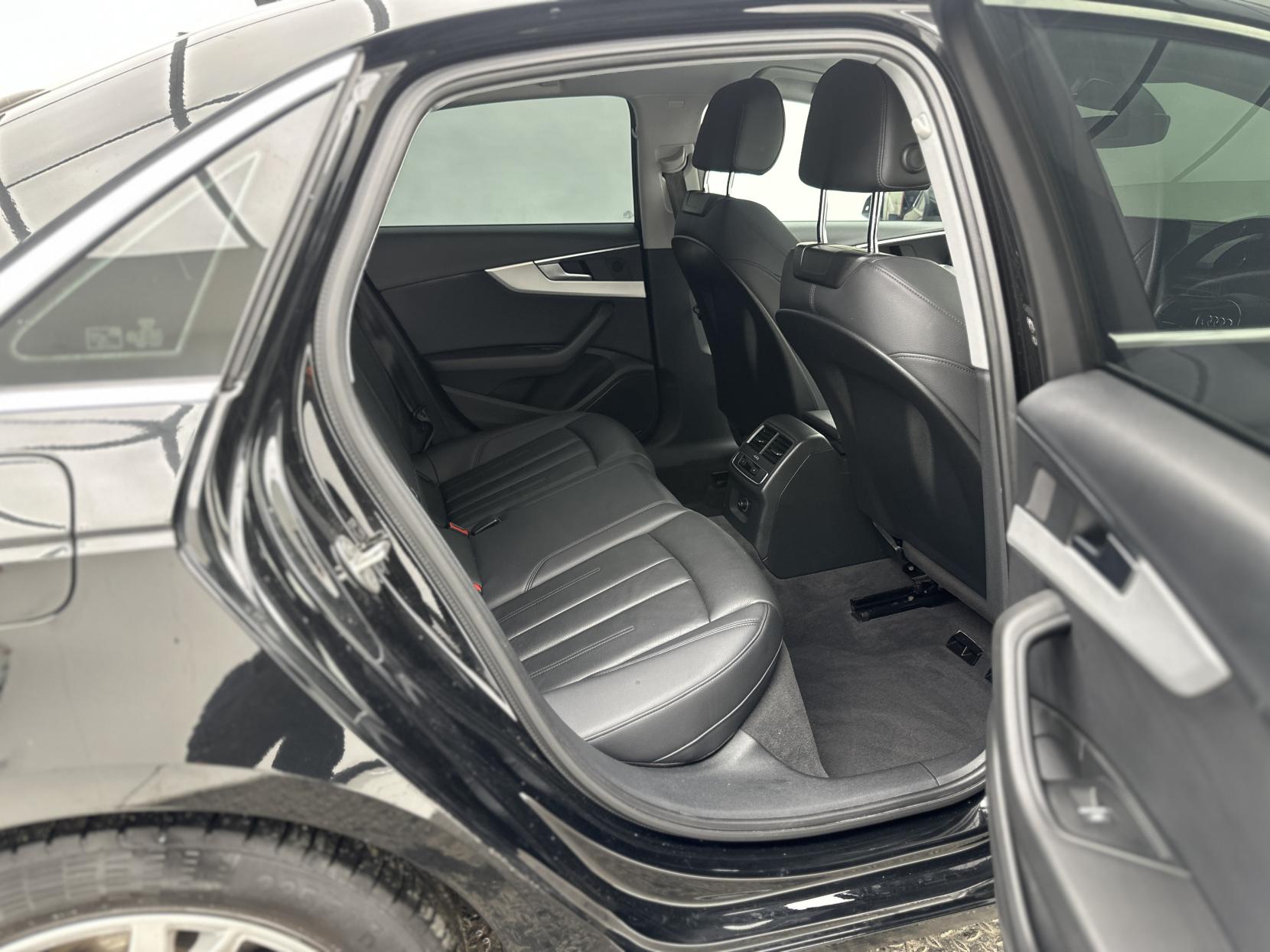 Audi A4 2.0 TDI 35 Sport Saloon 4dr Diesel S Tronic Euro 6 (s/s) (150 ps)