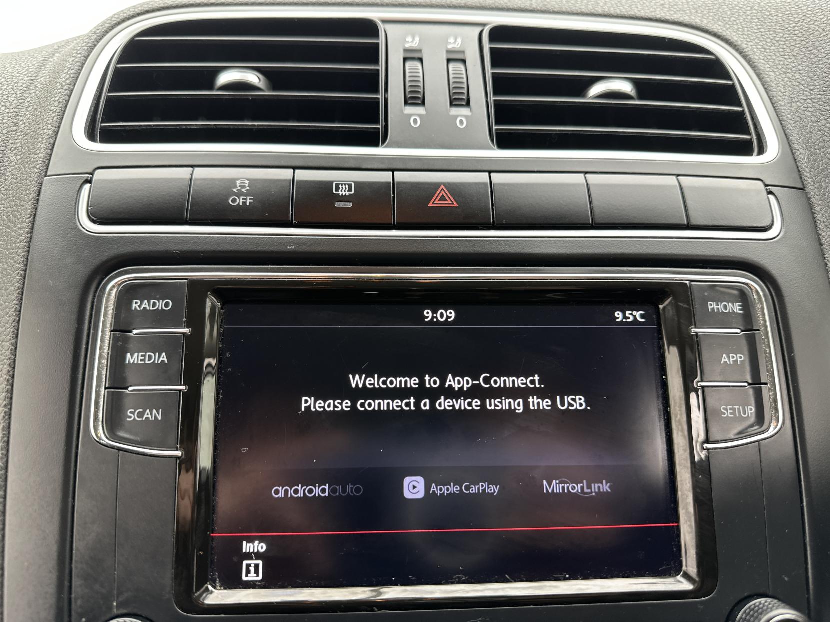 Volkswagen Polo 1.2 Match Edition Hatchback 5dr Petrol Manual Euro 5 (60 ps)