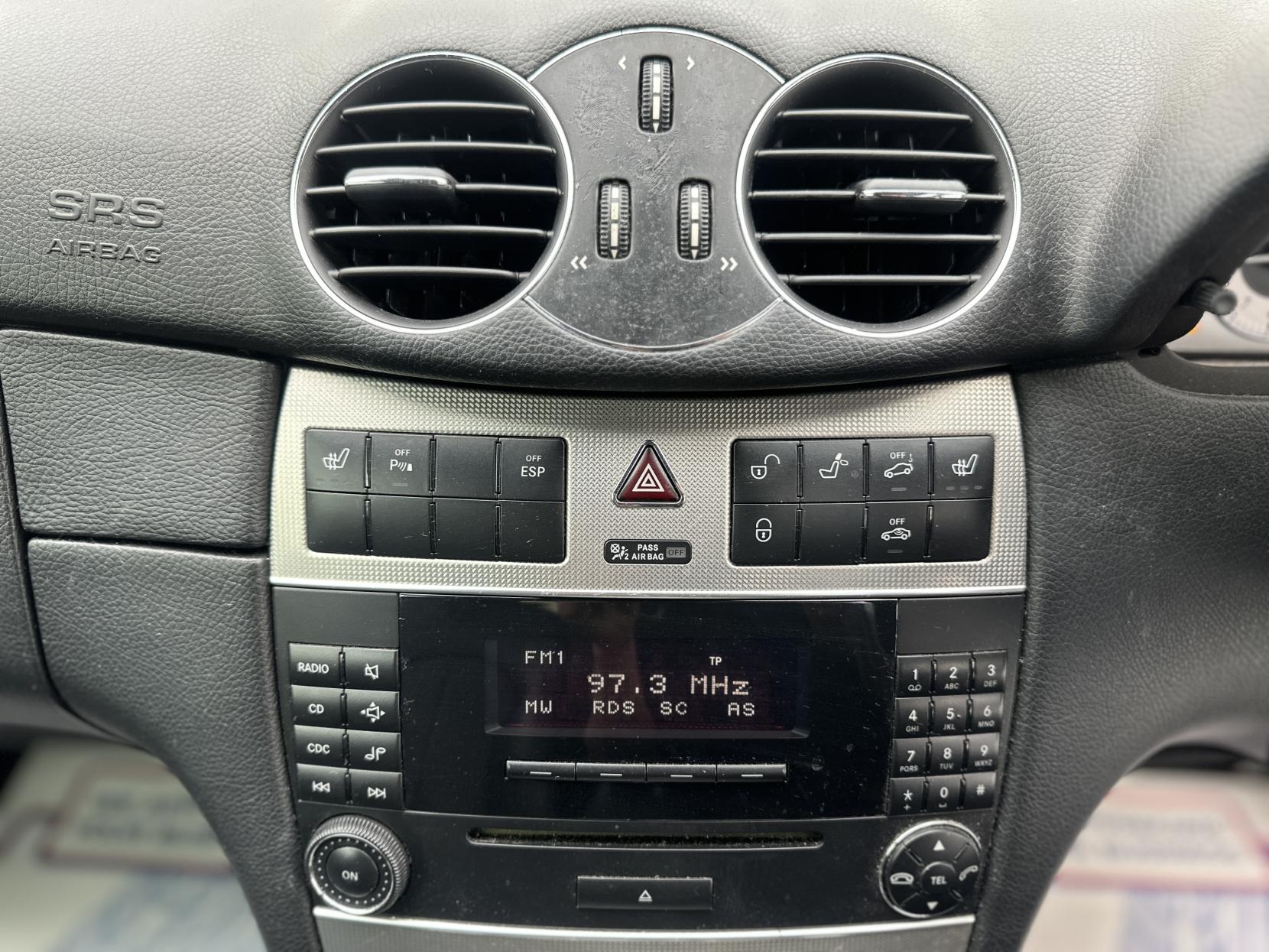 Mercedes-Benz CLK 1.8 CLK200 Kompressor Sport Coupe 2dr Petrol Automatic (200 g/km, 184 bhp)