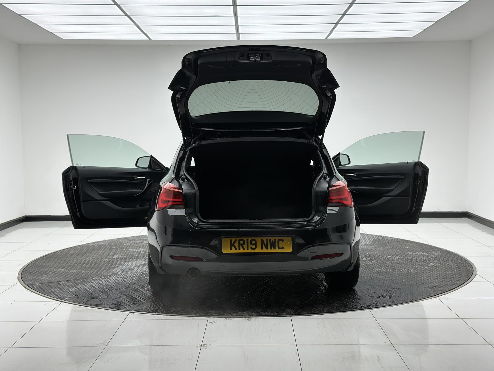 BMW 1 Series 1.5 118i GPF M Sport Shadow Edition Hatchback 3dr Petrol Auto Euro 6 (s/s) (136 ps)