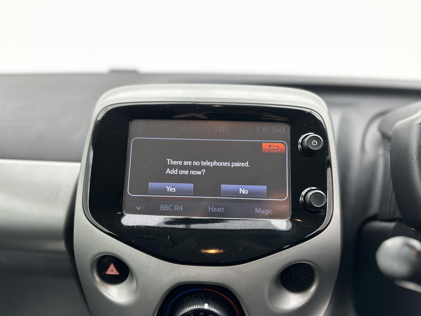 Peugeot 108 1.0 Active Hatchback 5dr Petrol Manual Euro 6 (68 ps)