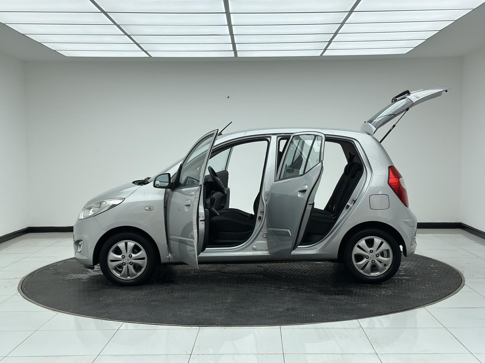 Hyundai i10 1.2 Active Hatchback 5dr Petrol Auto Euro 5 (85 bhp)